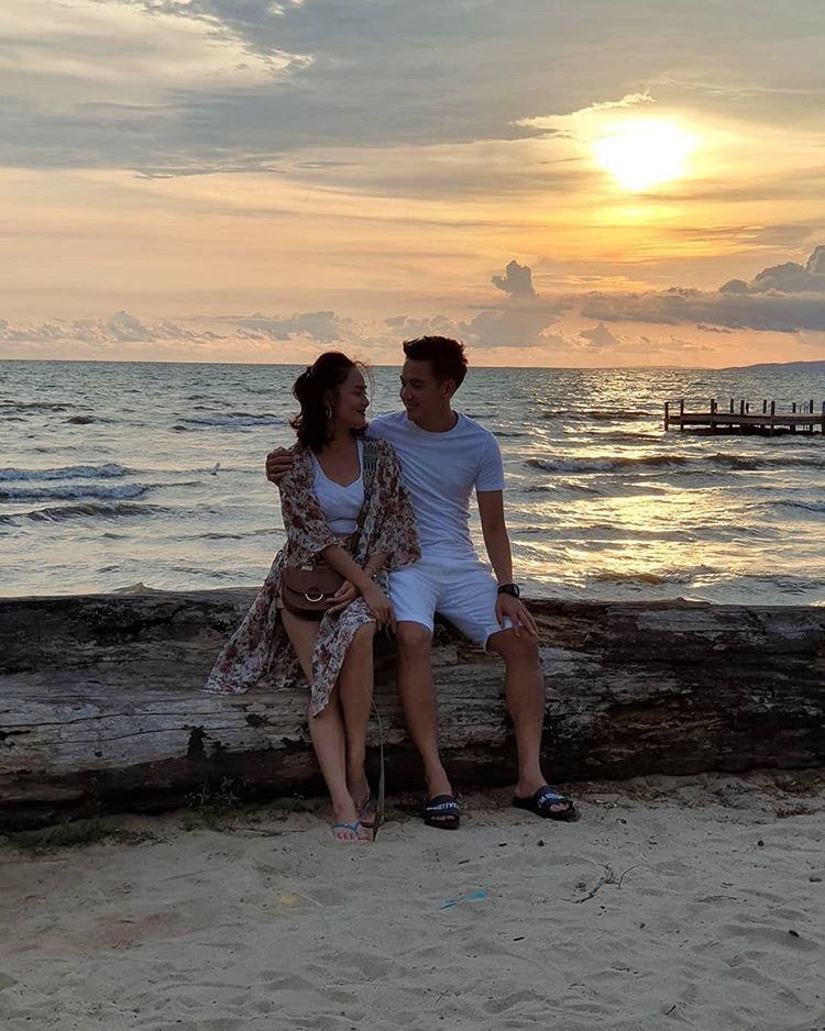 cau thu Campuchia mac gi khi o ben ban gai anh 10