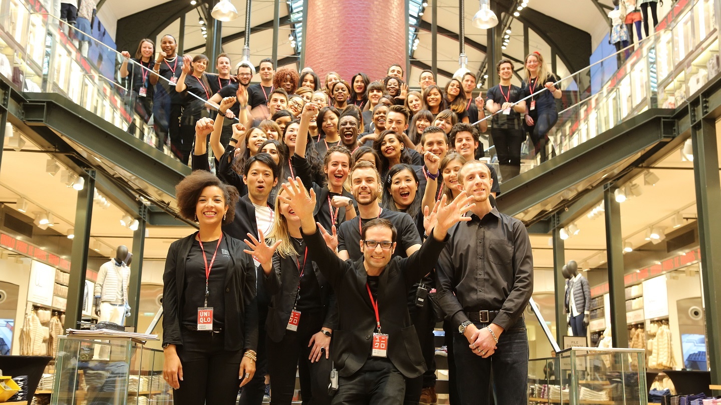 thoi trang nhan vien uniqlo anh 2