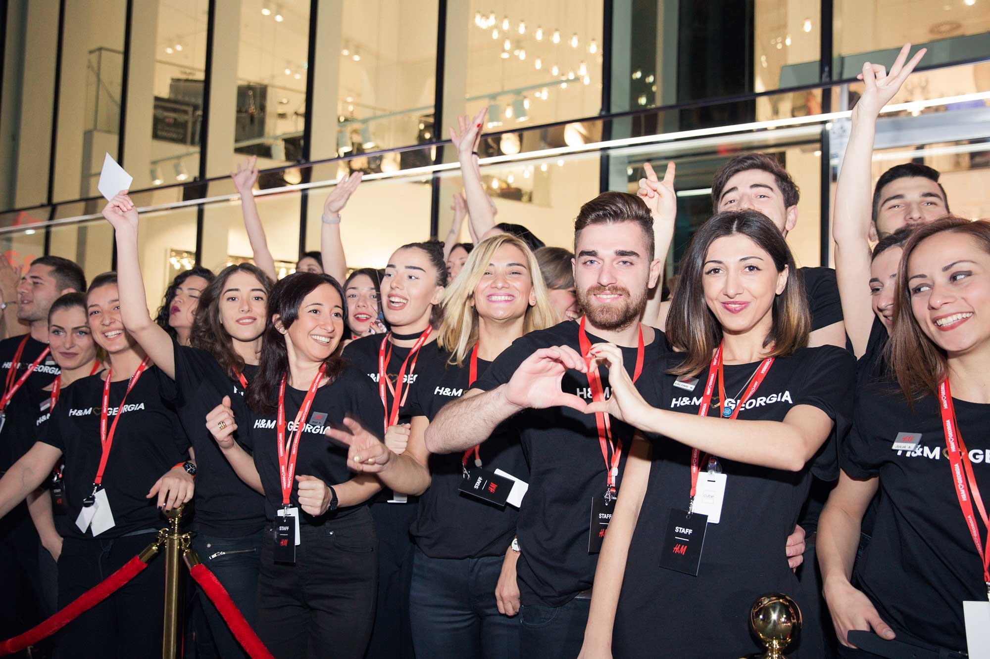 thoi trang nhan vien uniqlo anh 10