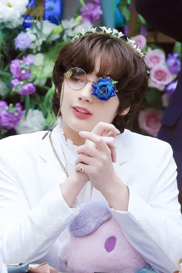 chiec kinh hoa hong idol yeu thich anh 4