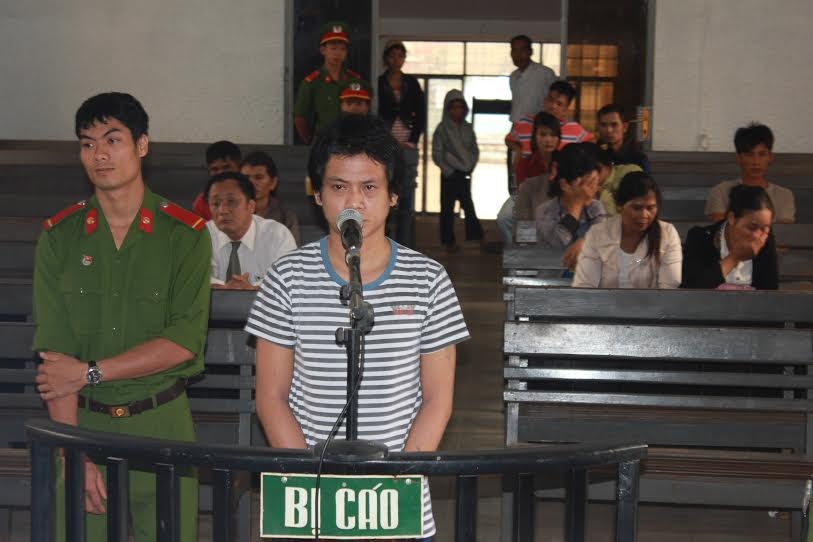 Tu hinh ke giet ban bi thieu nang, cuop 600.000 dong hinh anh