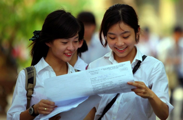 54 truong THPT phai kiem tra lai do lo dap an hinh anh