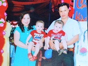 Goa phu mac ao cuoi, deo khan tang roi tu tu hinh anh