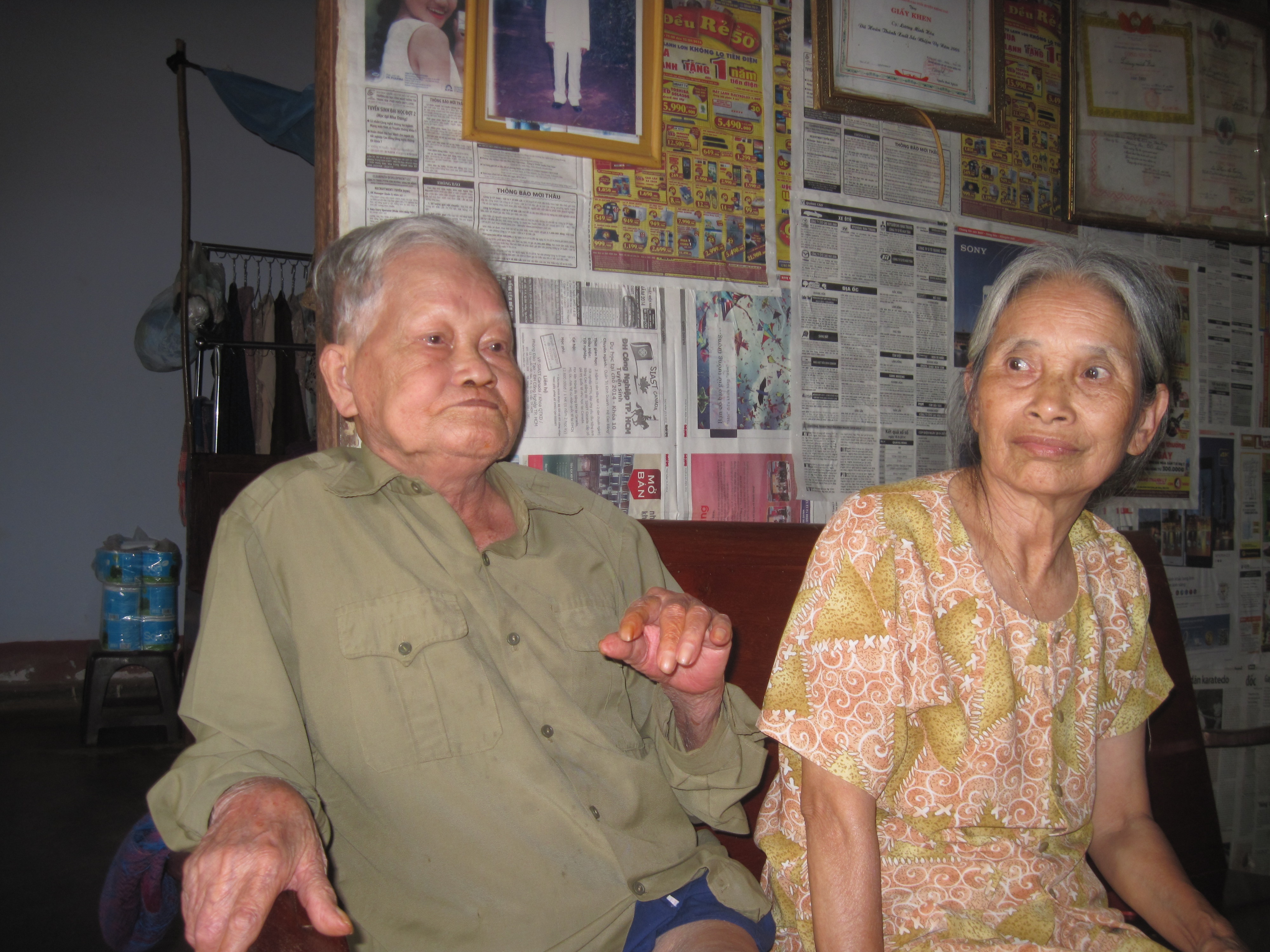 Nguoi dan bat 2 'nu quai' lua trung thuong hang tram trieu hinh anh