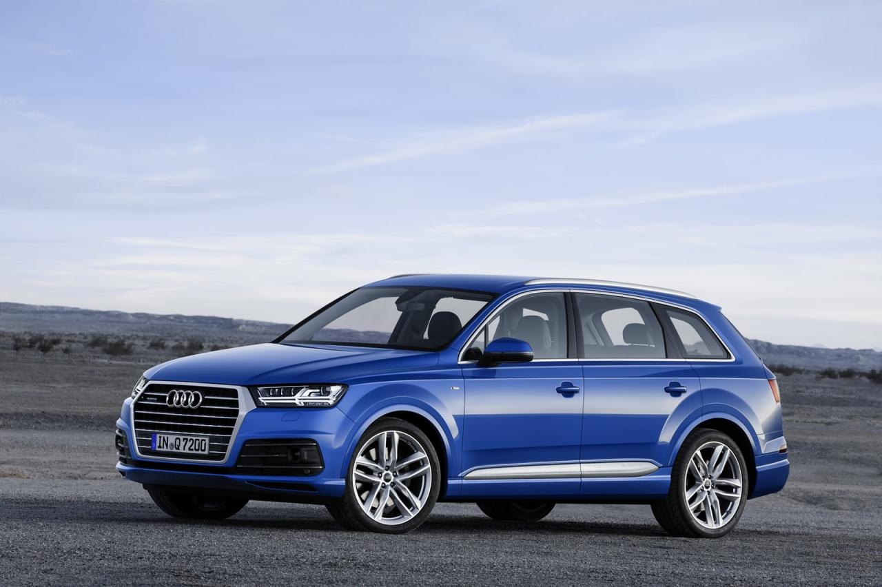 Audi Q7 2015 co gia tu 64.465 USD hinh anh