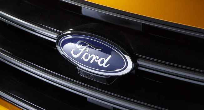 Ford bo tui 924 trieu USD trong quy I hinh anh