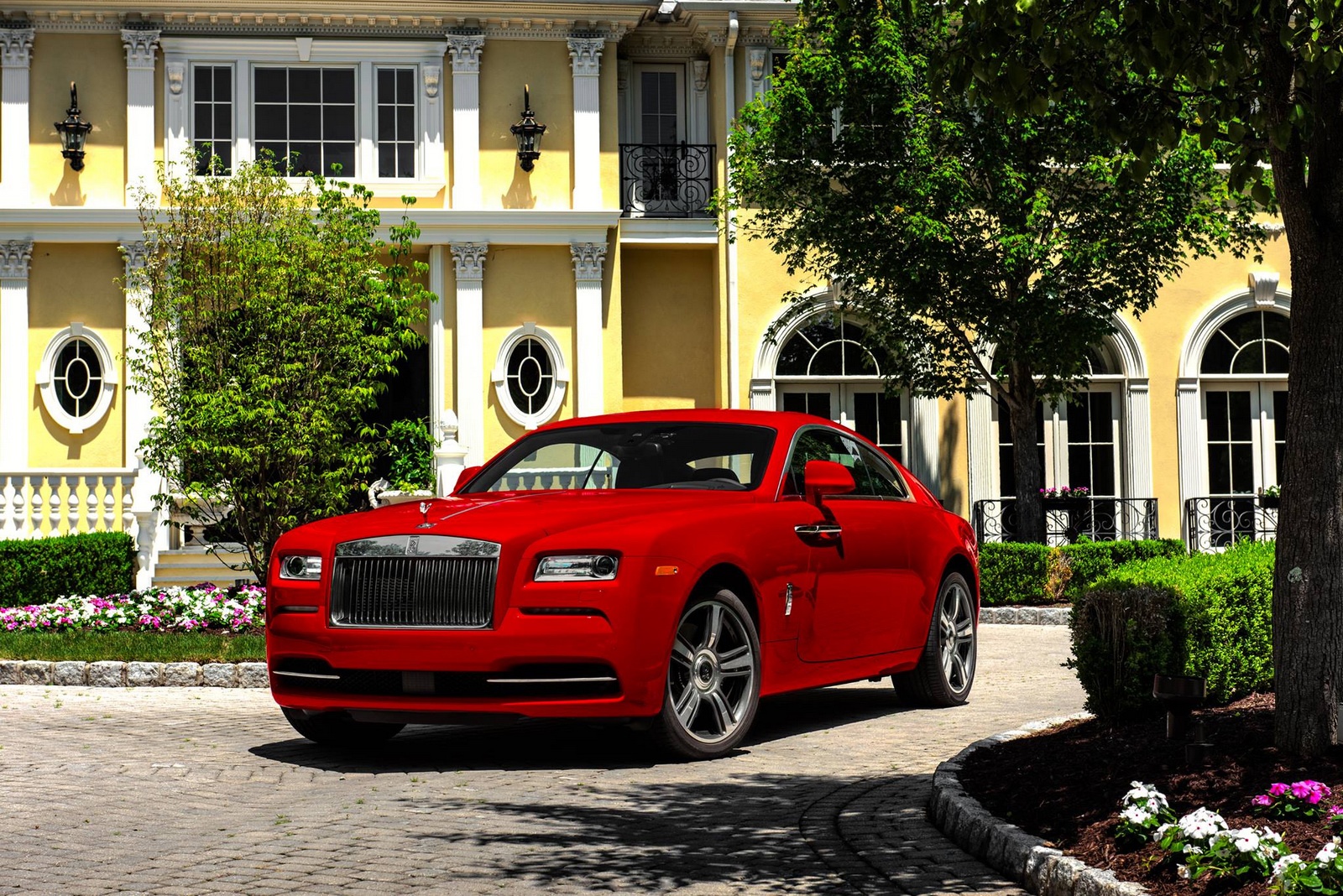 Wraith St. James Edition là mẫu xe mạnh mẽ nhất mà Rolls-Royce từng sản xuất