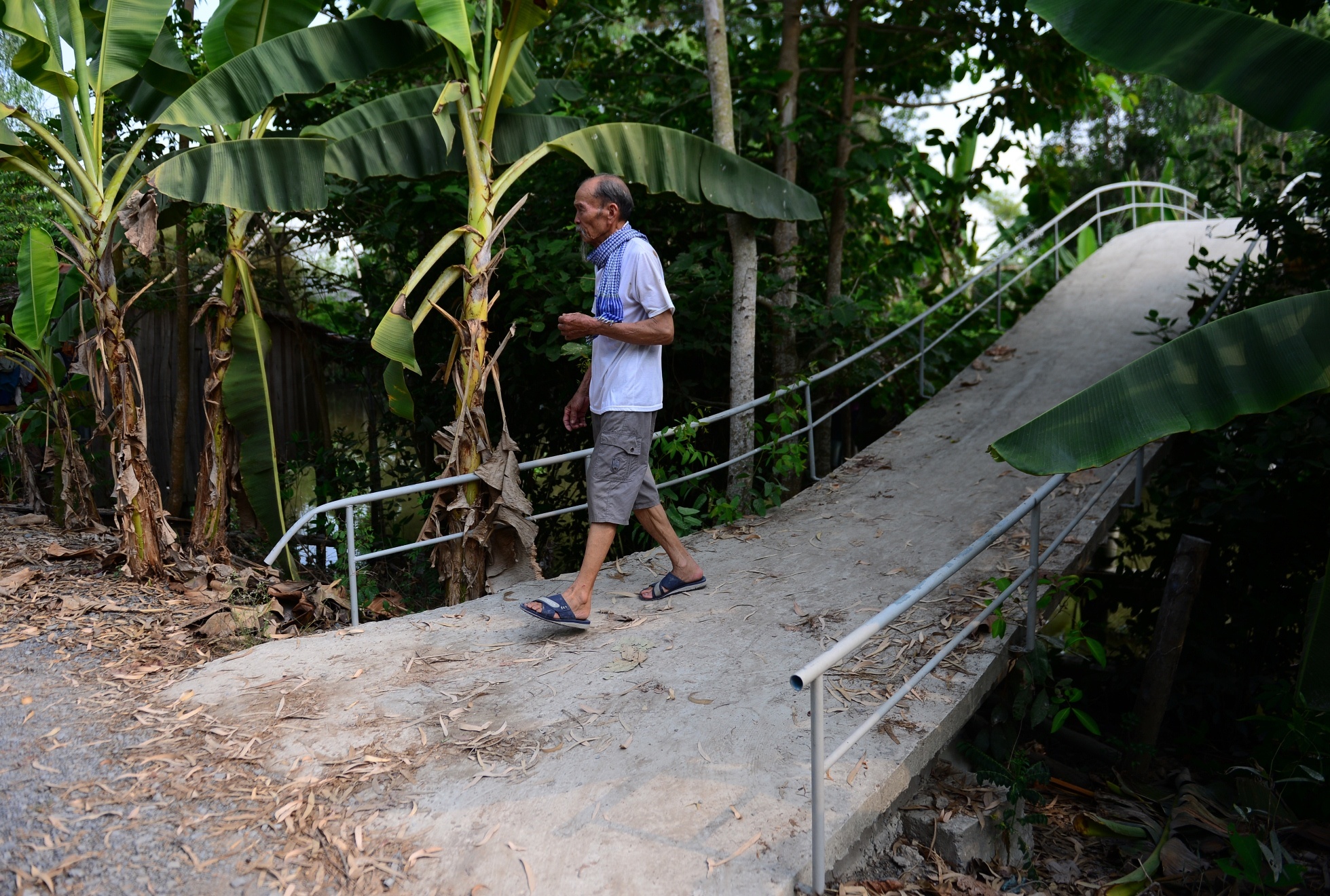 Phi Cong Nguyen Van Bay anh 11