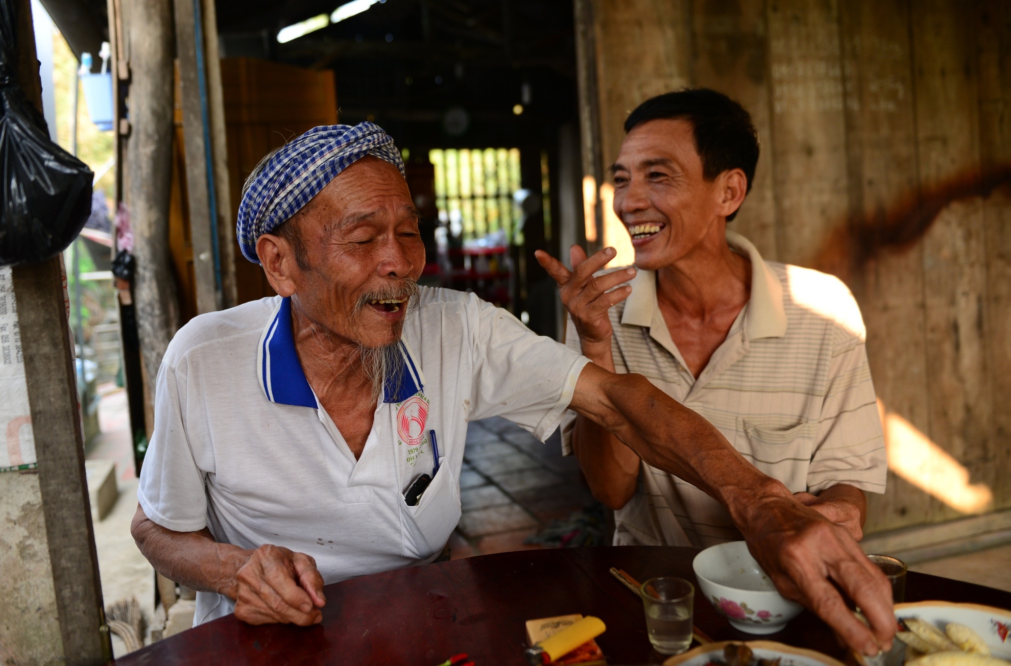 Phi Cong Nguyen Van Bay anh 13