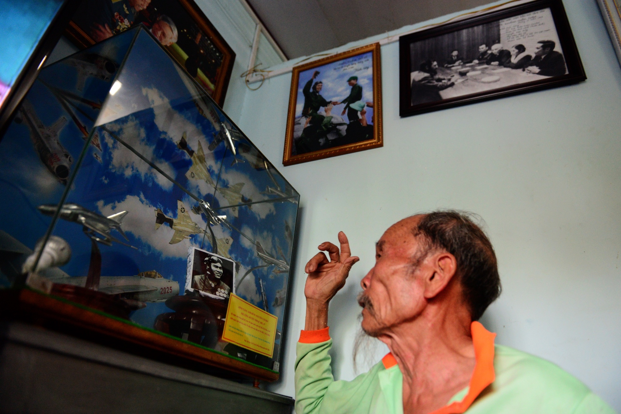 Phi Cong Nguyen Van Bay anh 17