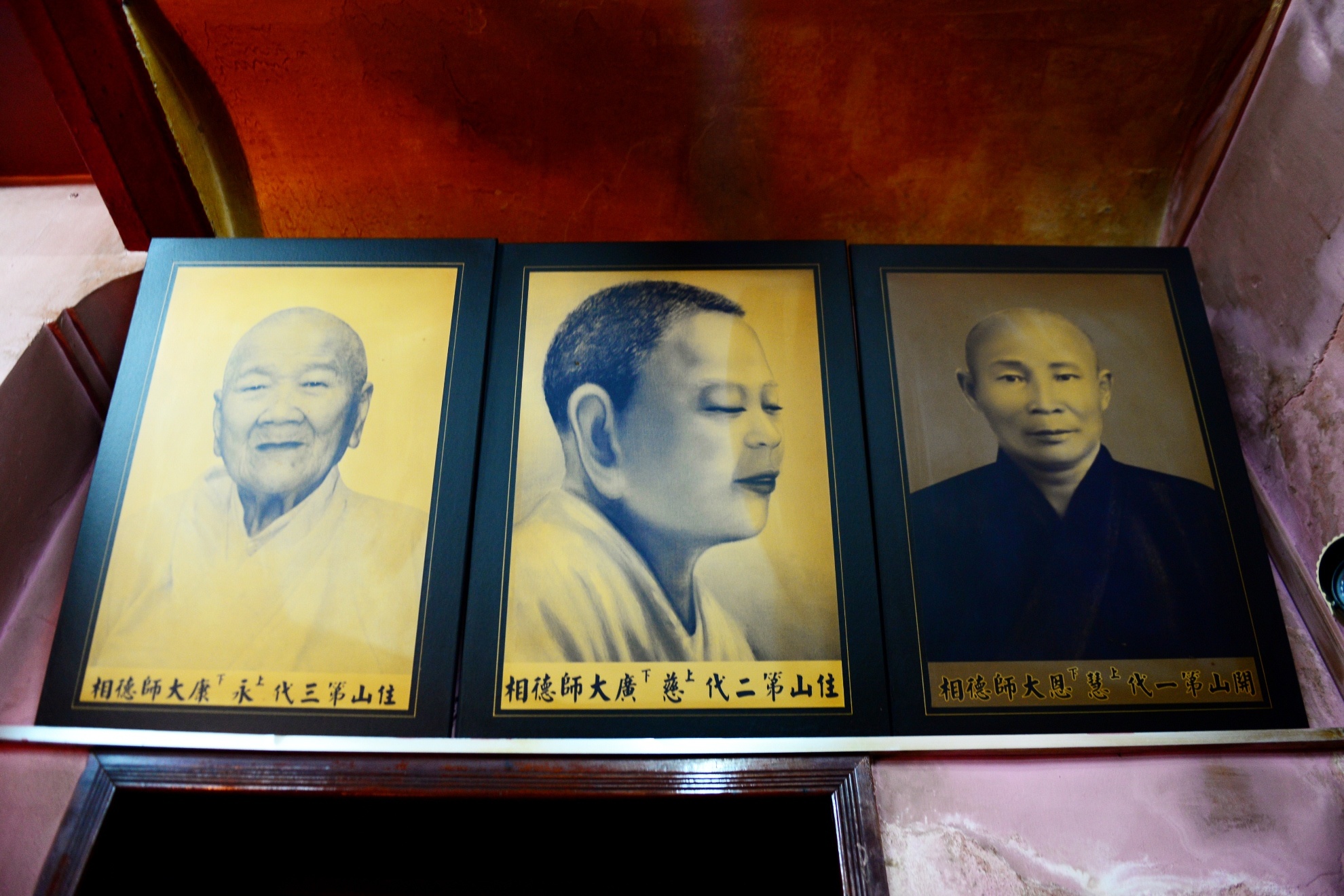 Obama vieng tham chua Ngoc Hoang anh 11