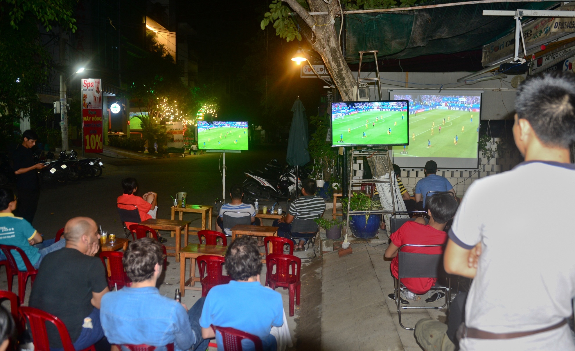Người Sài Gòn xem Euro ảnh 19 Nguoi Sai Gon xem Euro anh 19