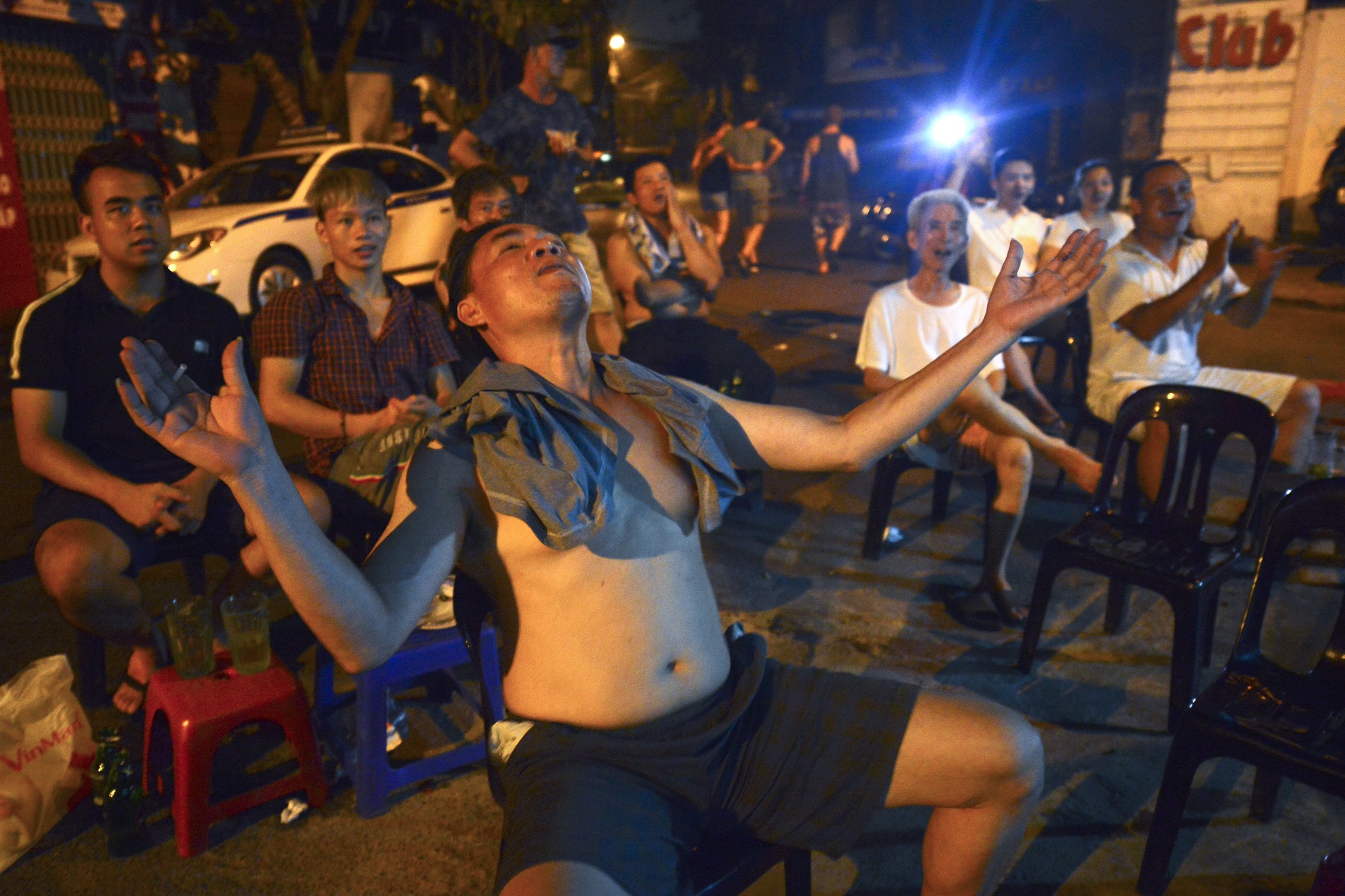 Người Sài Gòn xem Euro ảnh 7 Nguoi Sai Gon xem Euro anh 7