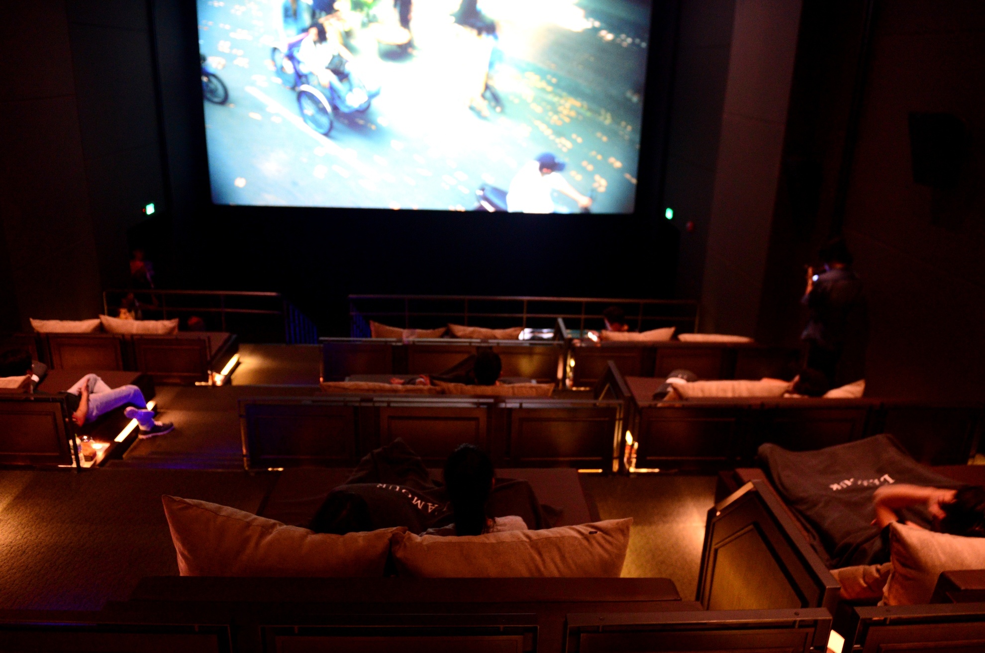 Rap chieu phim giuong nam CGV anh 9