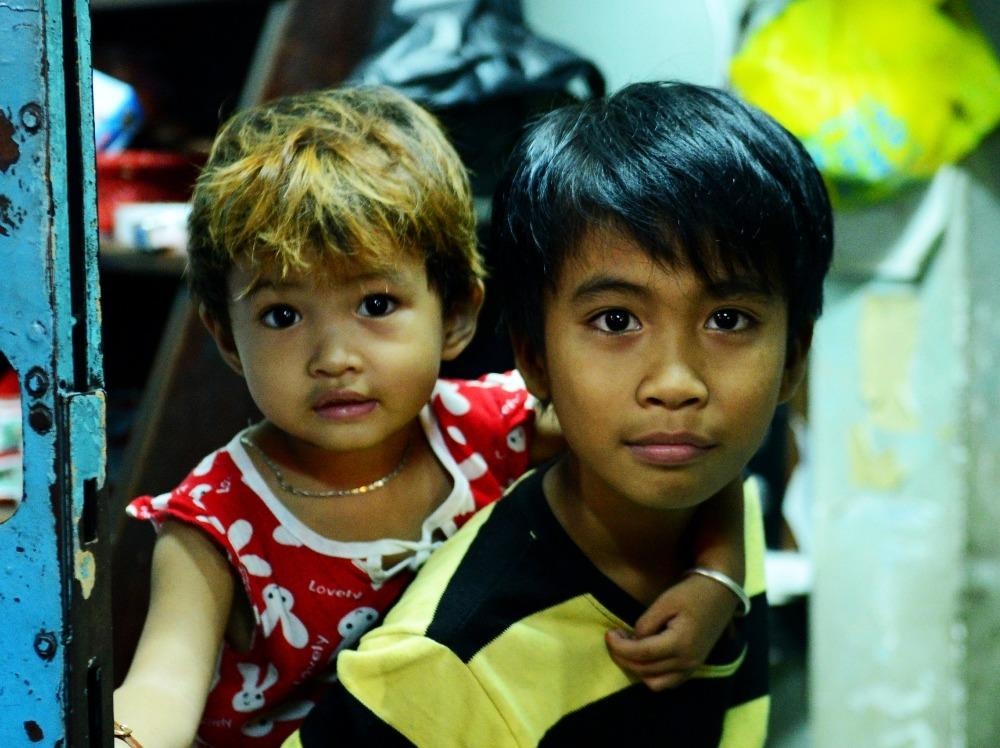 Cuoc song trong can nha tam giac 2 m2 o Sai Gon hinh anh