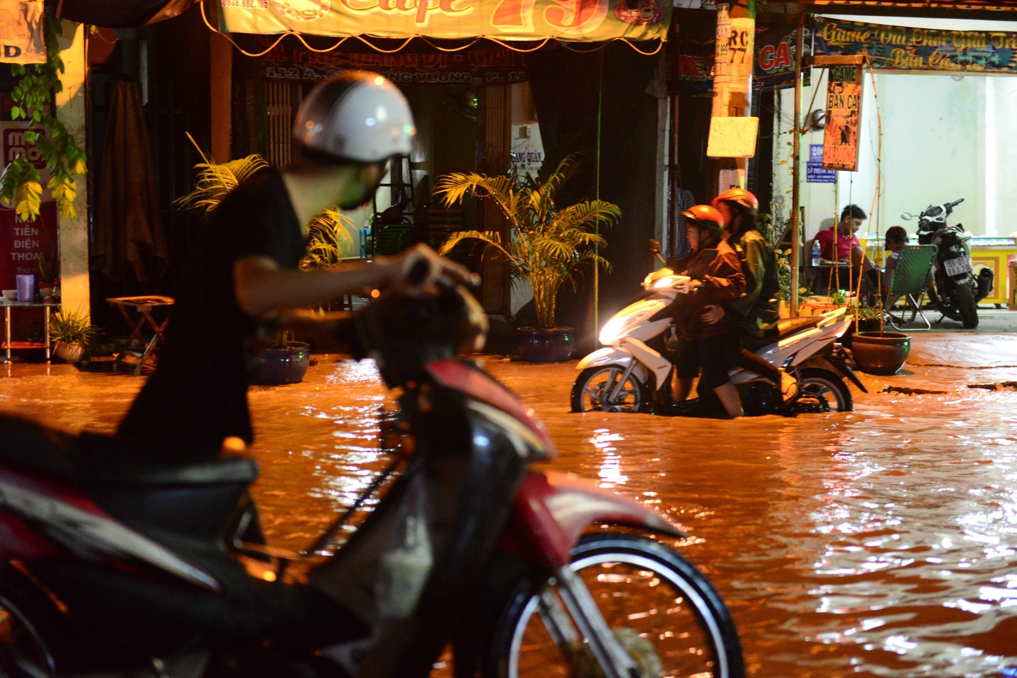 Mưa ngập TP HCM ảnh 9 Mua ngap TP HCM anh 9