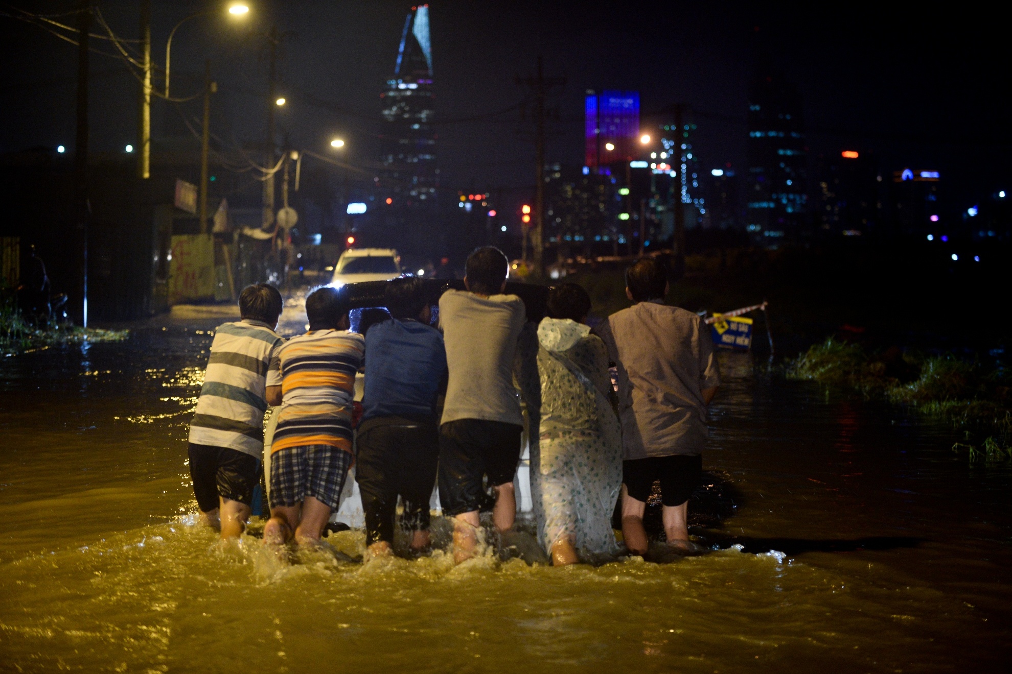 Mua ngap Sai Gon anh 6