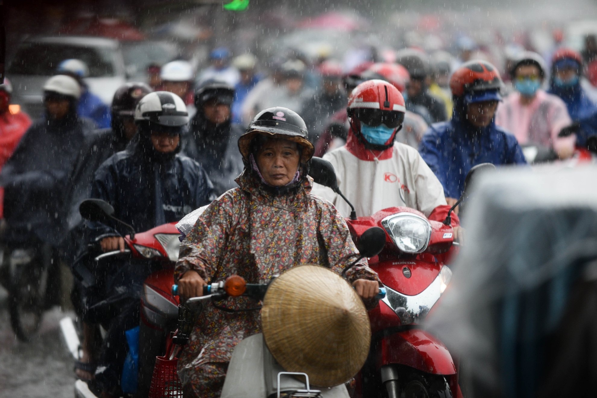 mưa ngập sài gòn ảnh 5 mua ngap sai gon anh 5