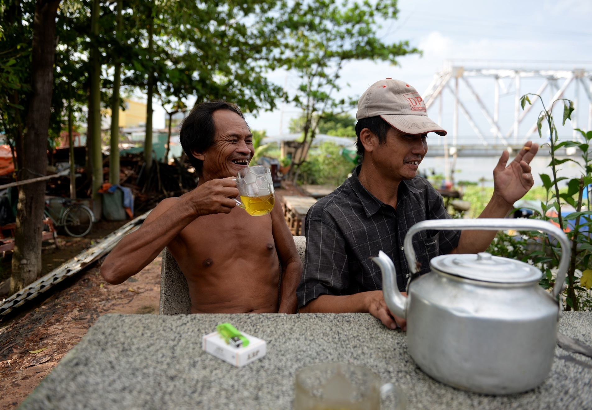 Ong Ba Chuc vot xac cuu nguoi anh 13