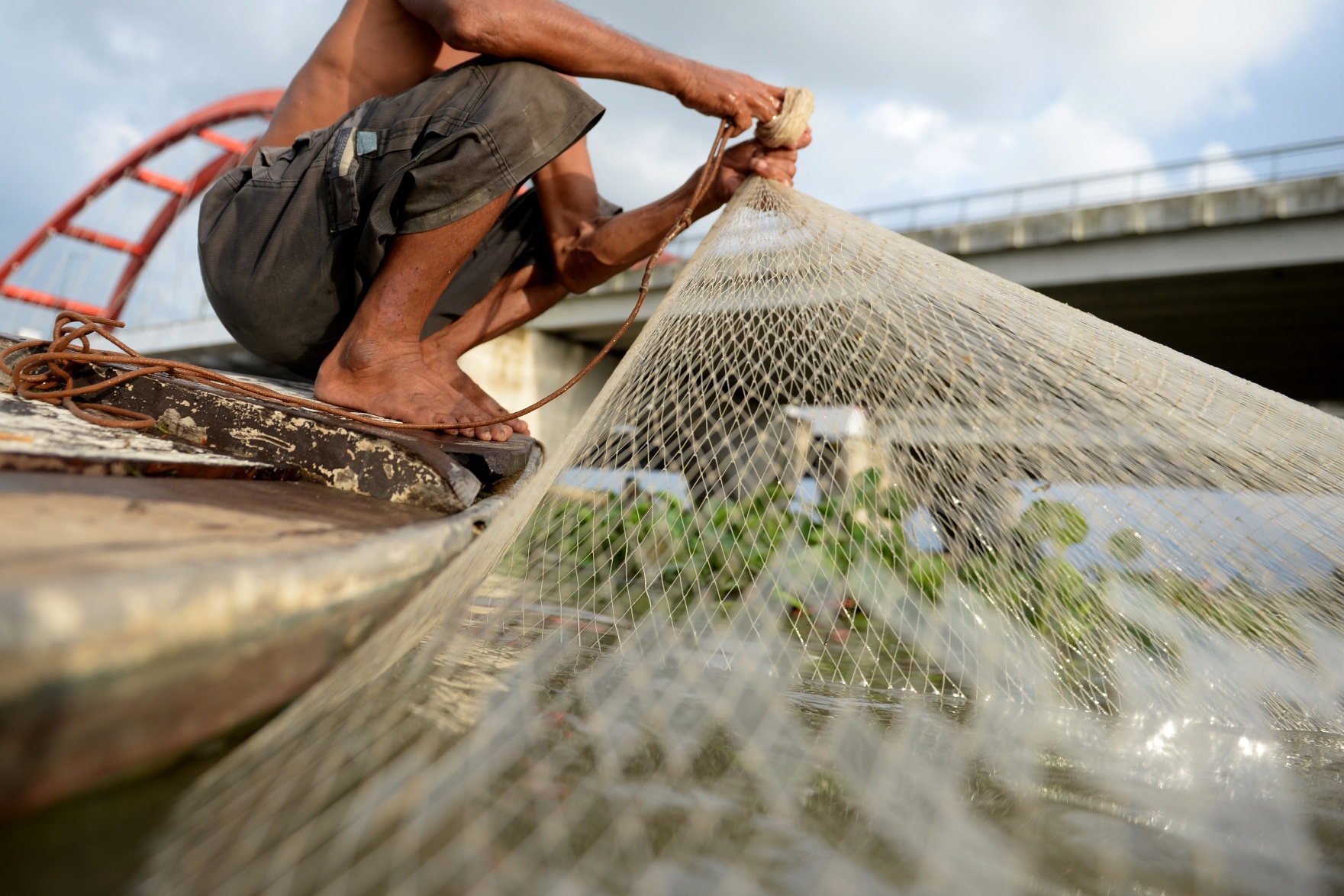 Ong Ba Chuc vot xac cuu nguoi anh 5