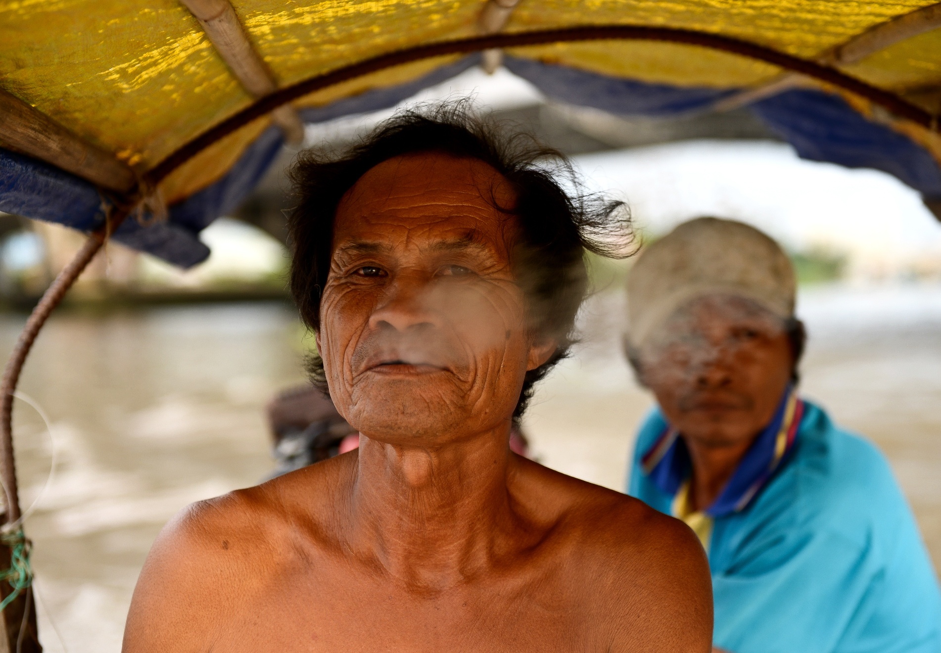 Ong Ba Chuc vot xac cuu nguoi anh 7