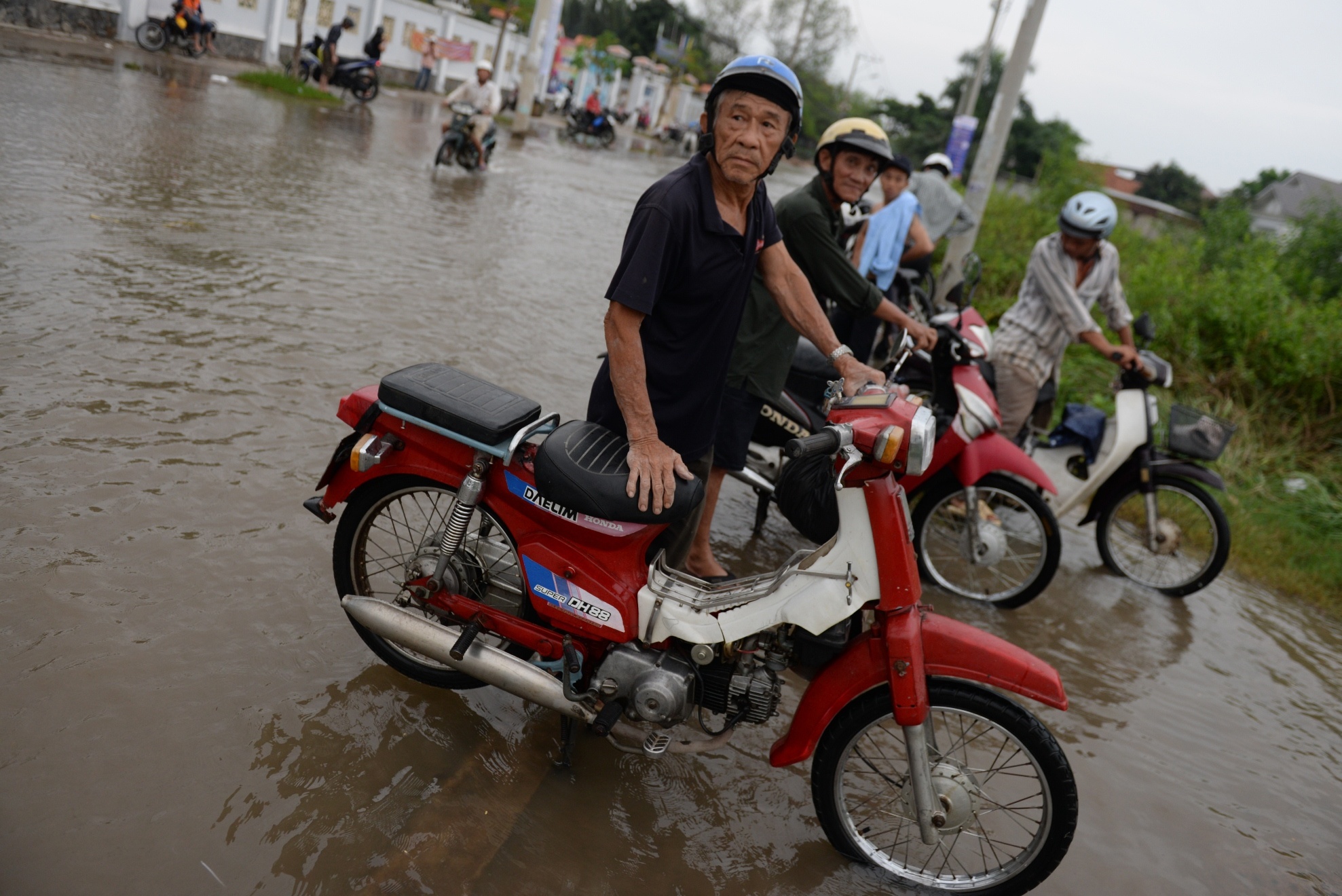 Trieu cuong o Sai Gon anh 5