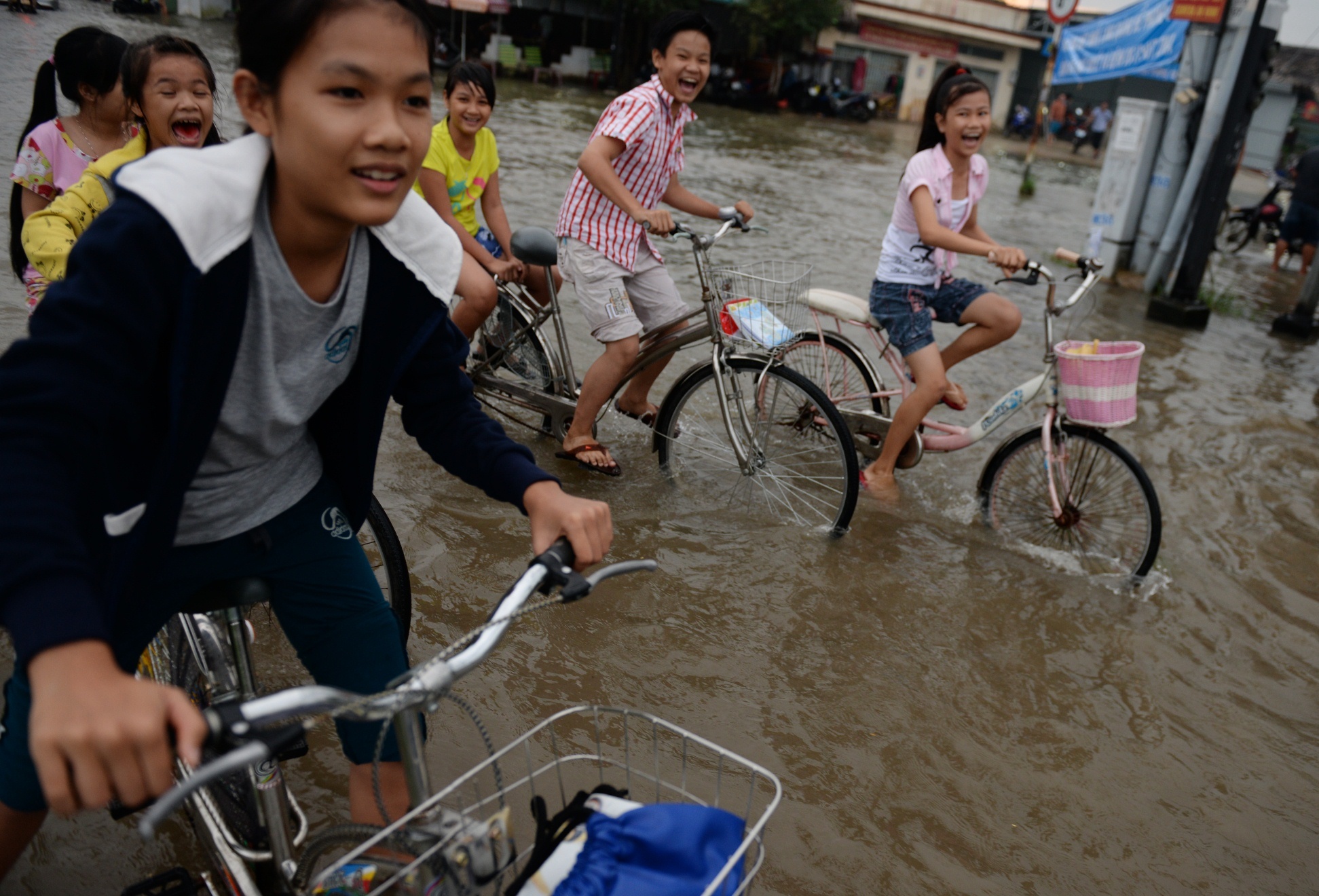 Trieu cuong o Sai Gon anh 6