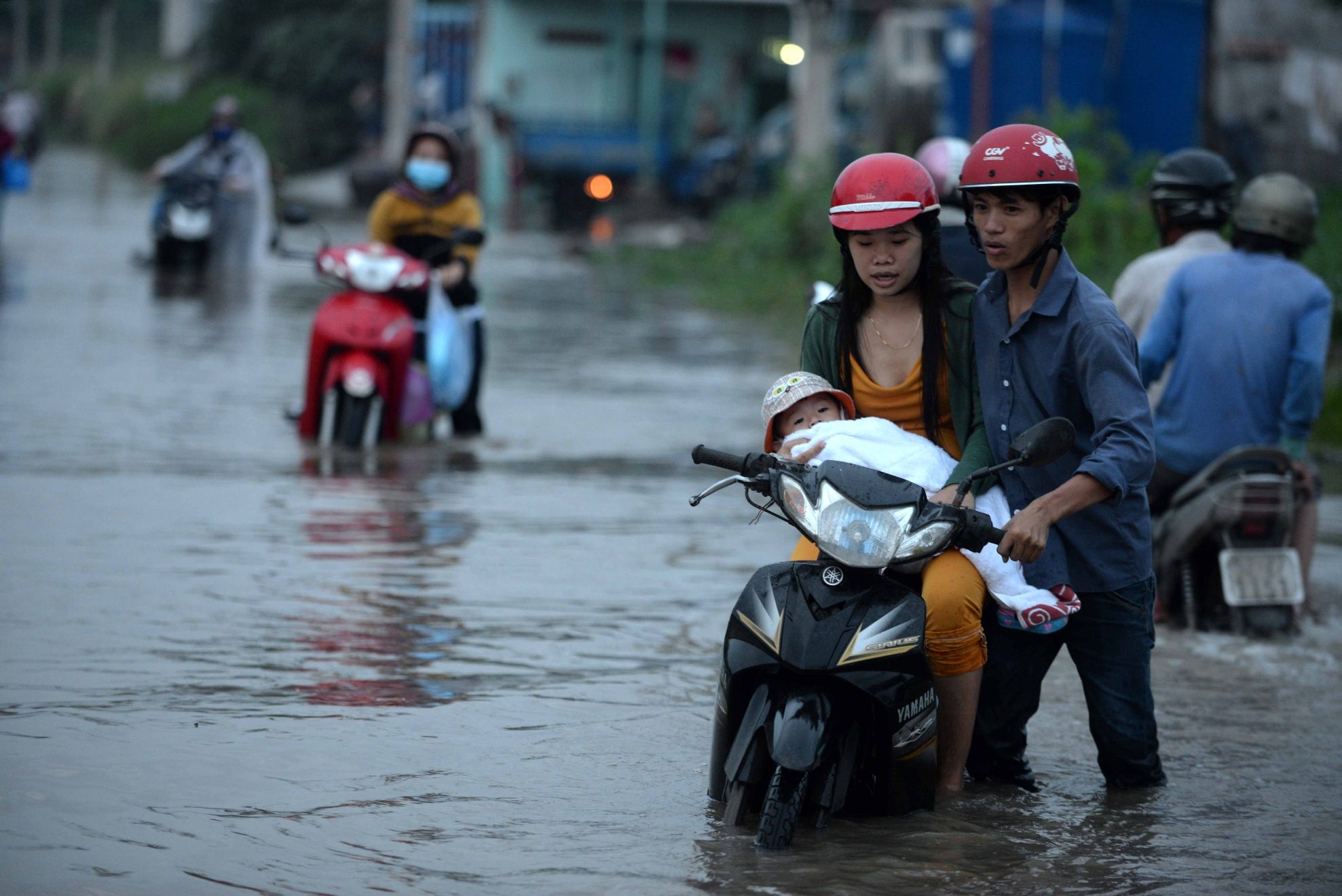Trieu cuong o Sai Gon anh 9