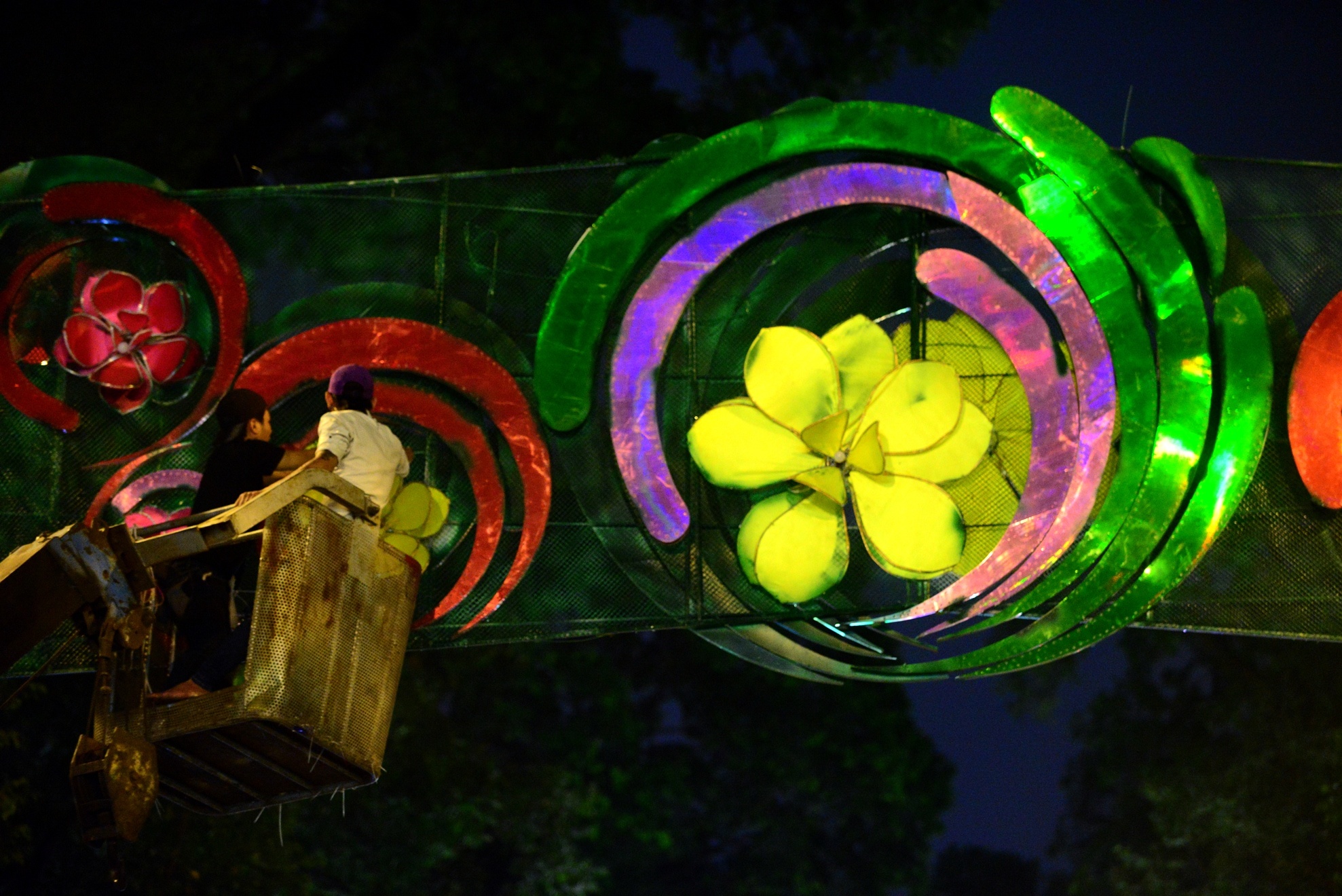 trang trí đường phố đón tết ảnh 2 trang tri duong pho don tet anh 2