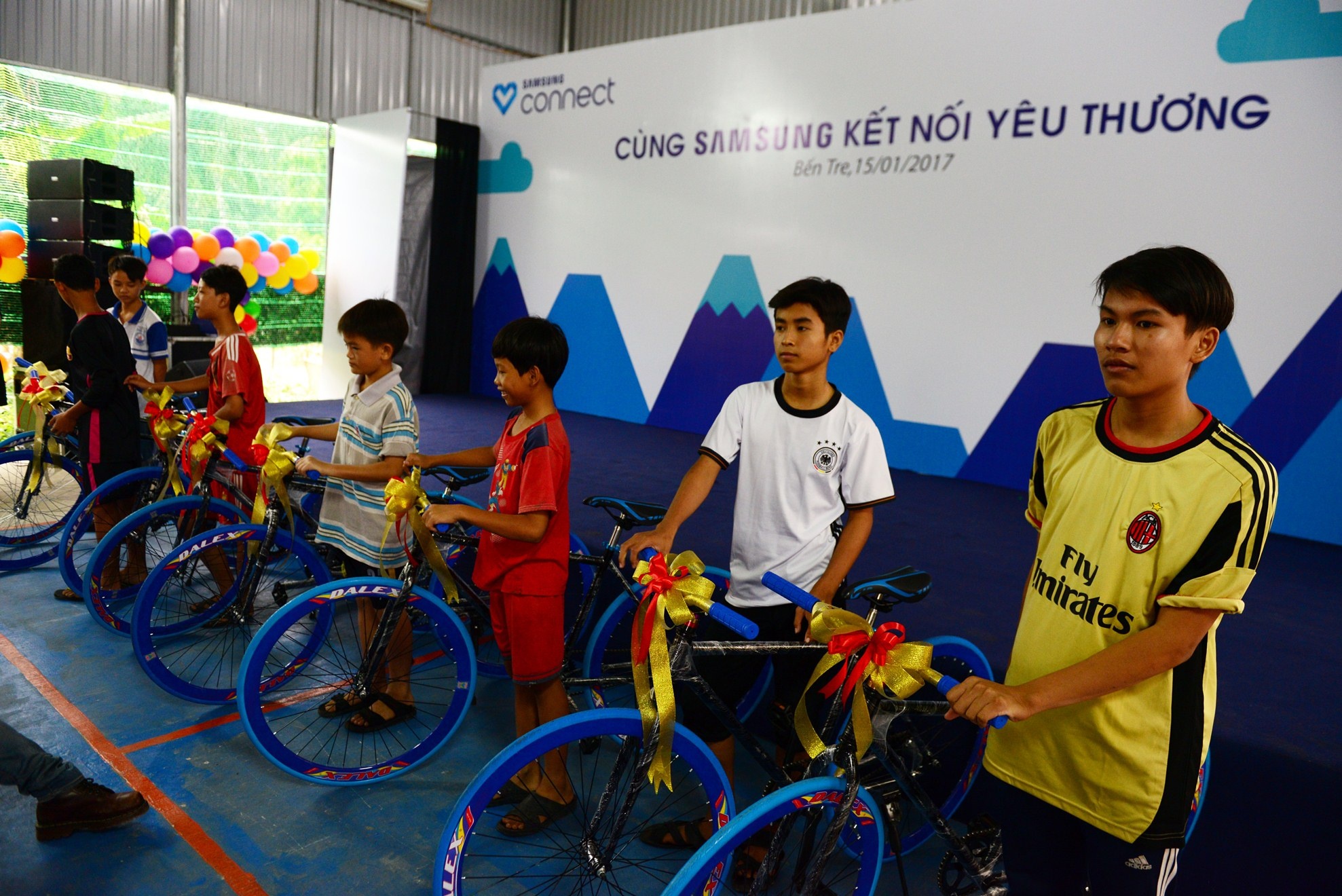 Phan Anh va Quang Bao 'ket noi yeu thuong' anh 4