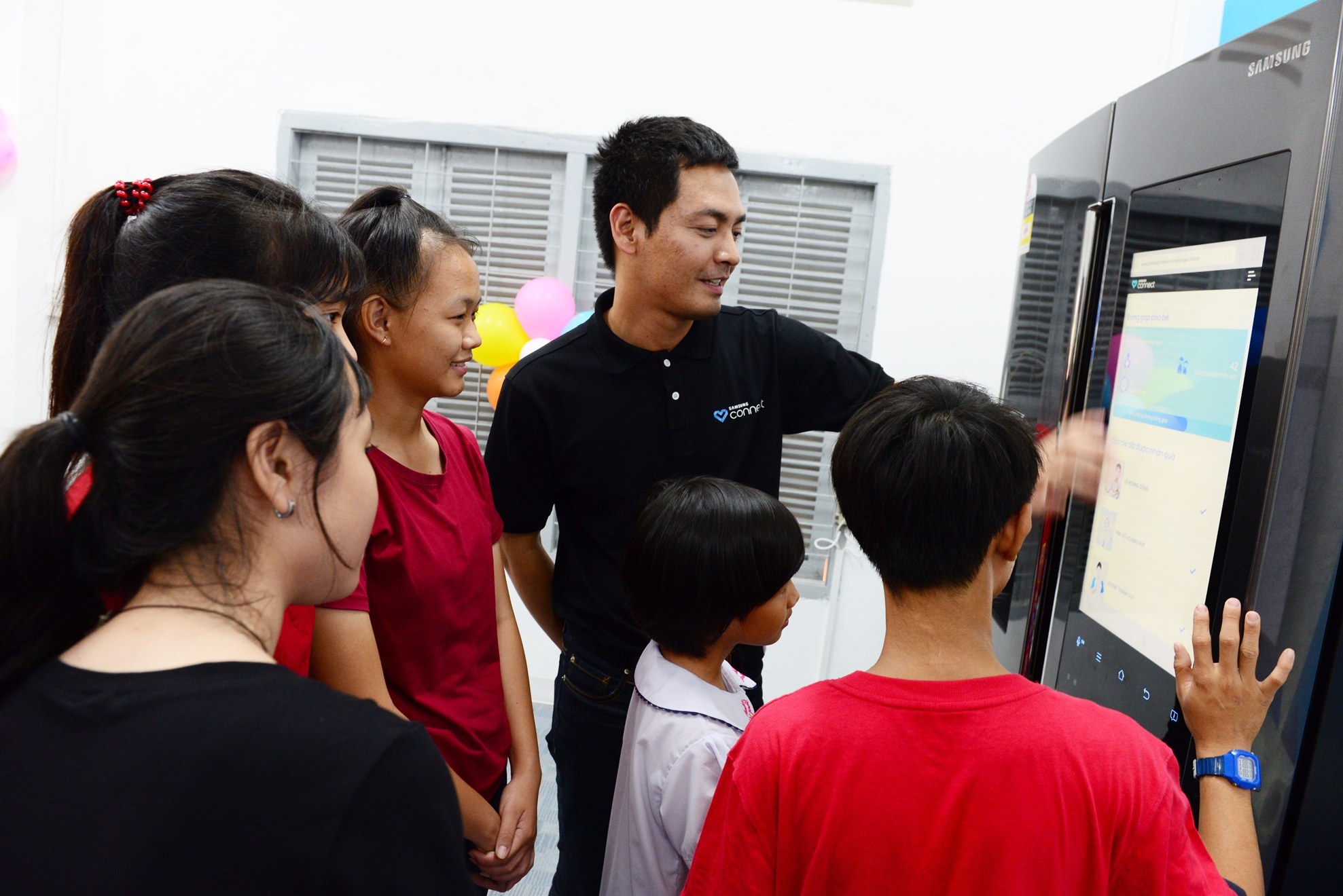 Phan Anh va Quang Bao 'ket noi yeu thuong' anh 2