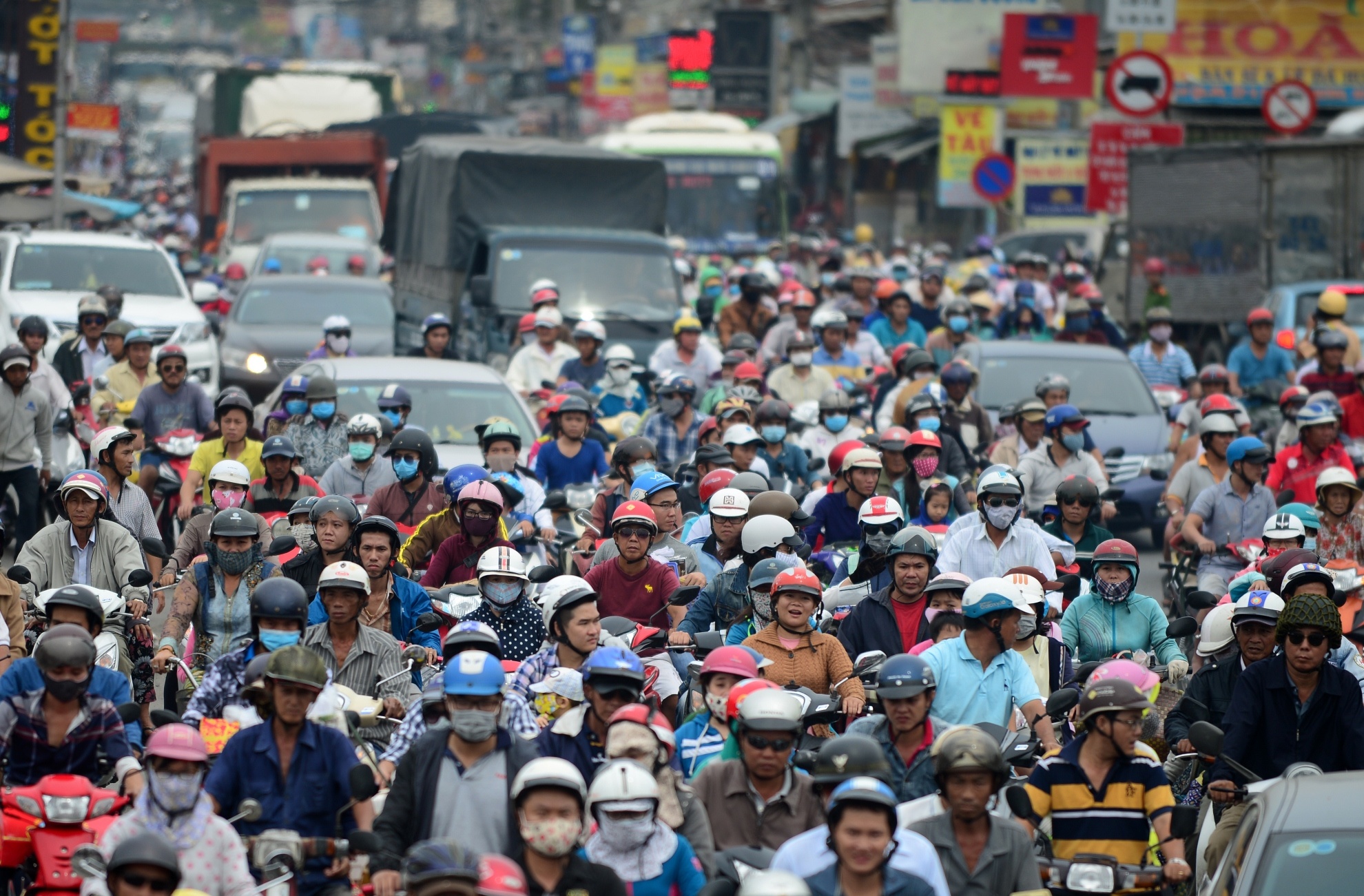 Ket xe quoc lo 50 anh 1