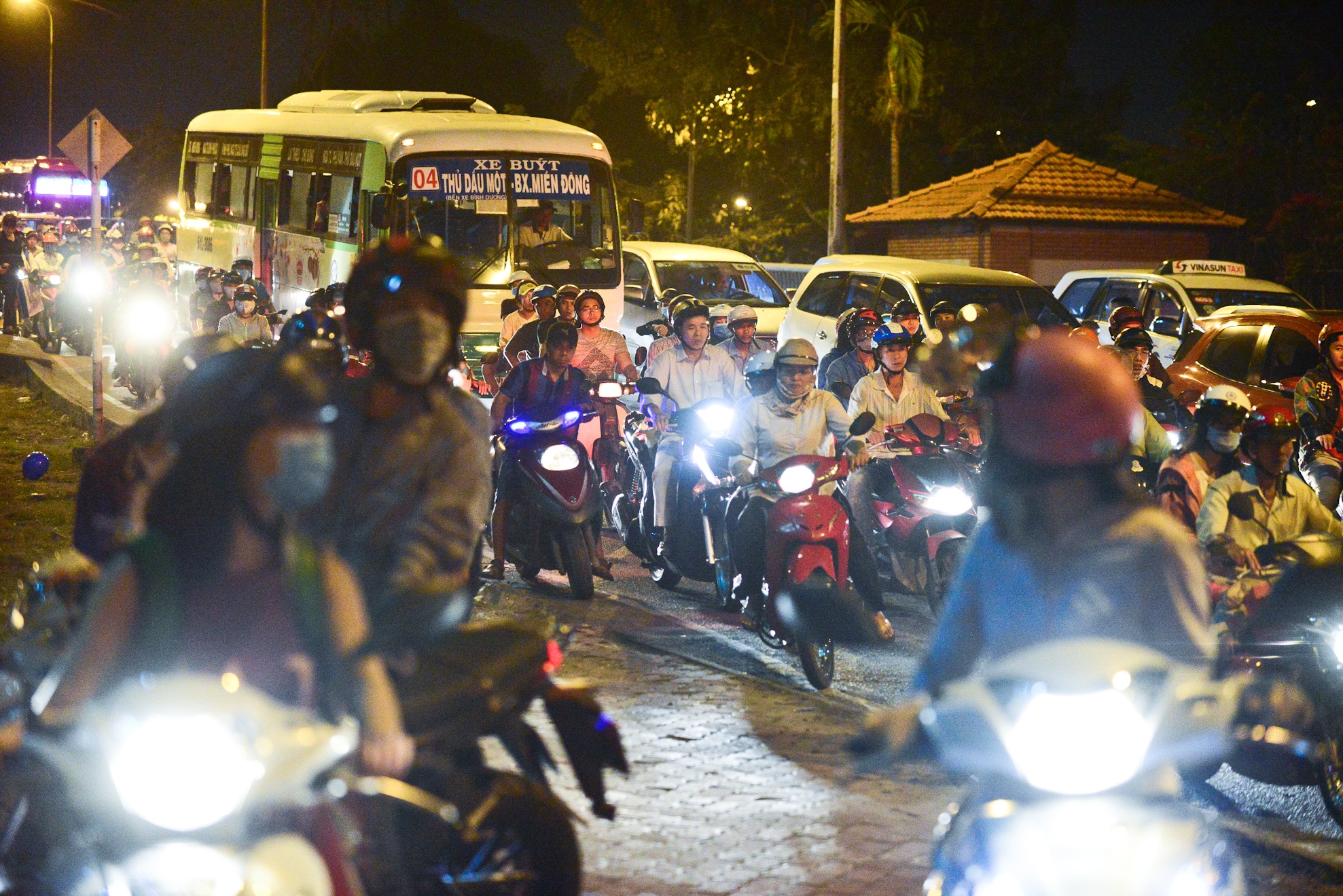 ket xe cuoi nam anh 10