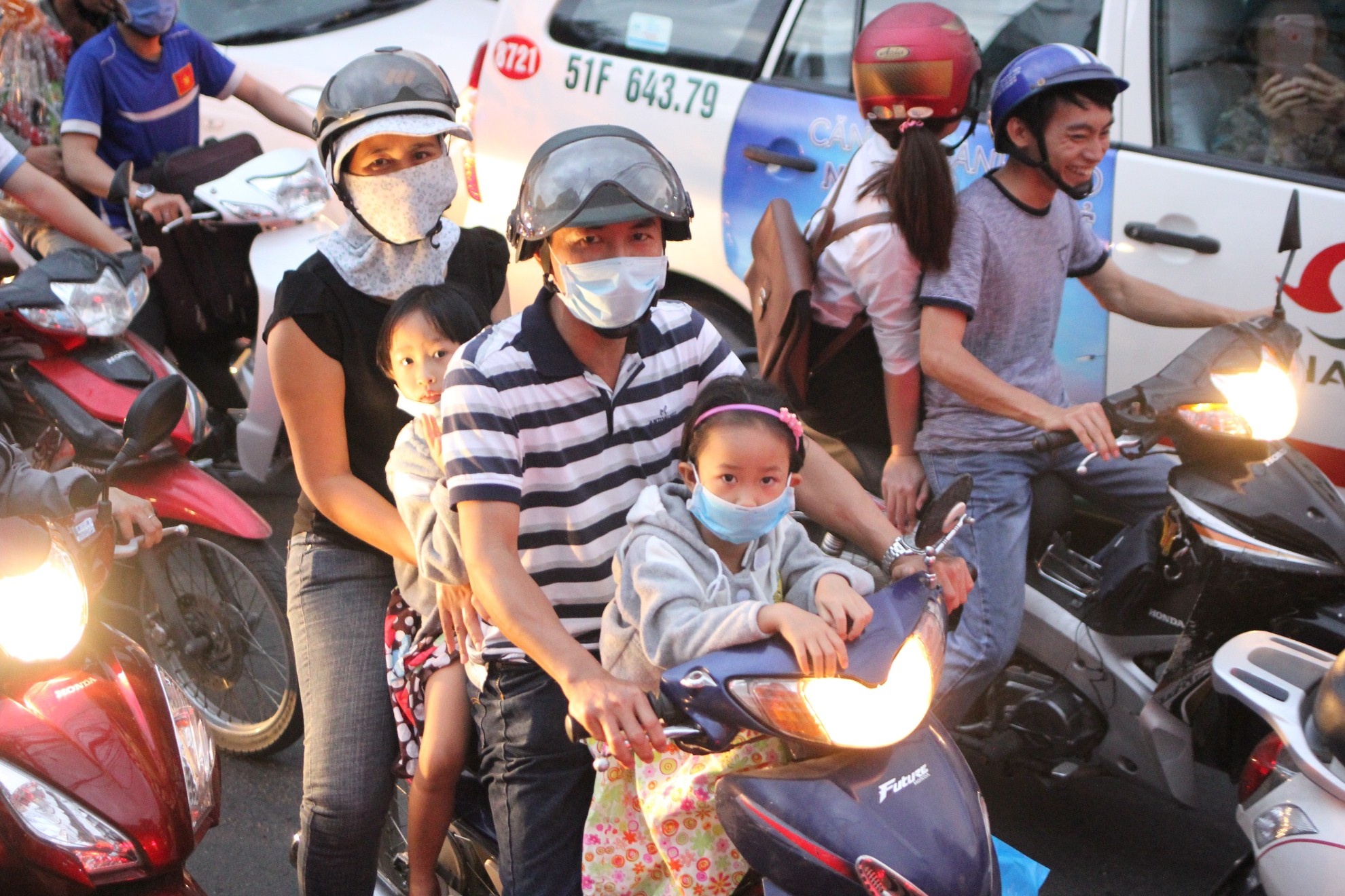 ket xe cuoi nam anh 12