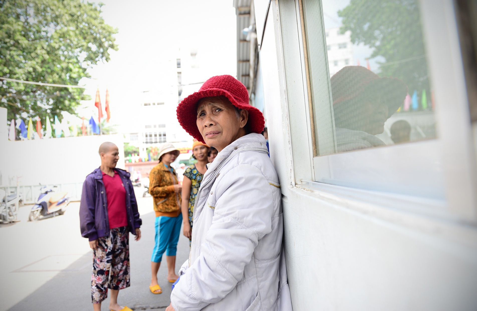 Benh nhan ve que an tet anh 6