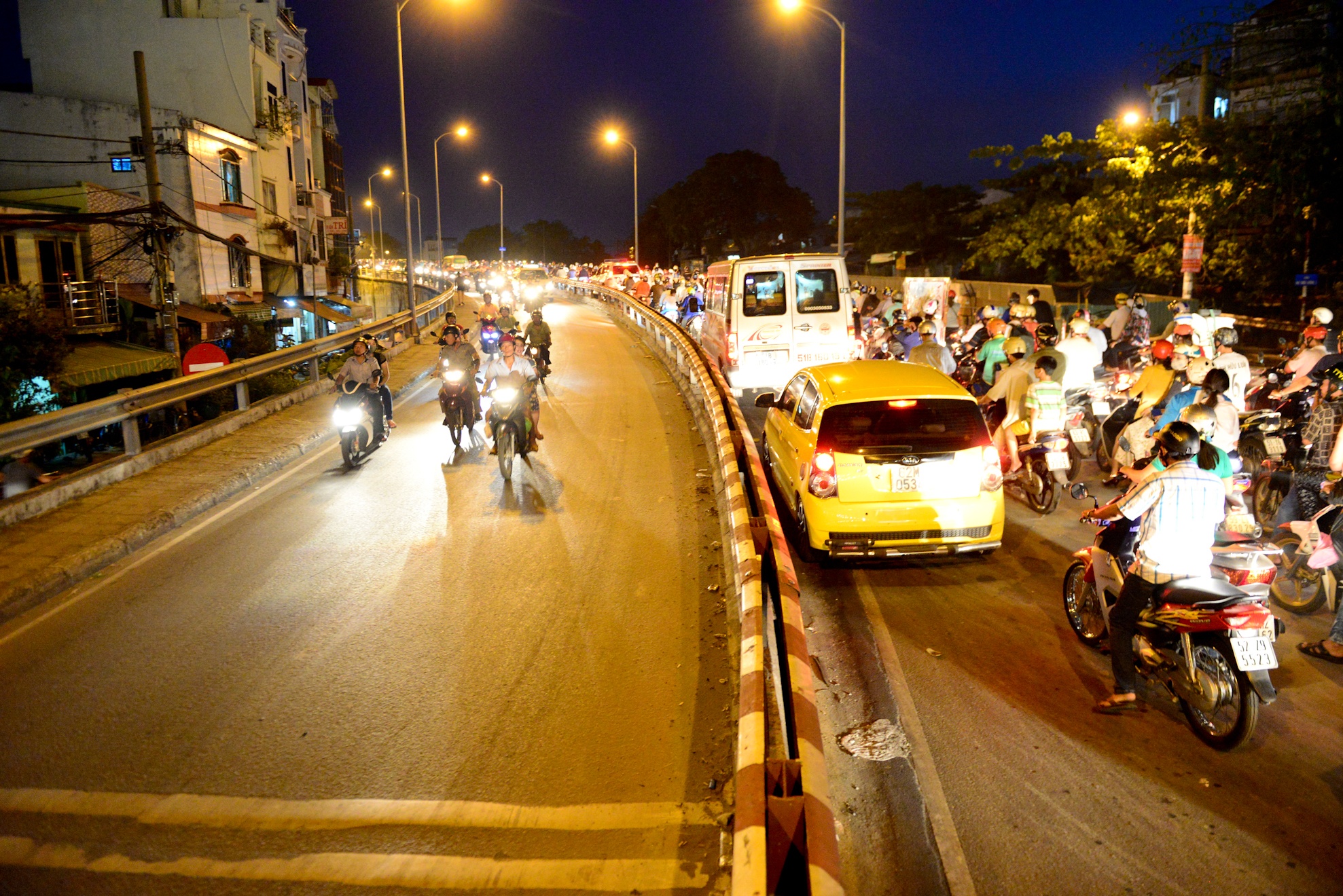 ket xe cau nhi thien duong anh 6