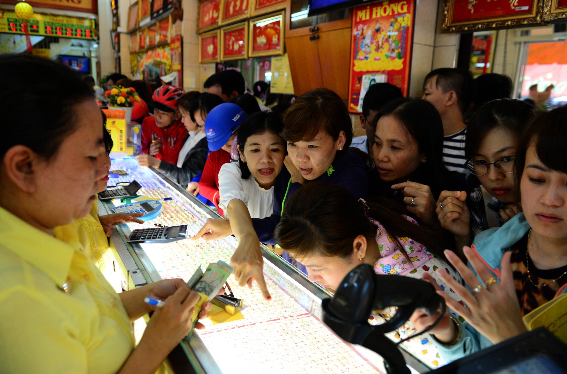 Nguoi Sai Gon do xo mua vang via Than tai anh 3