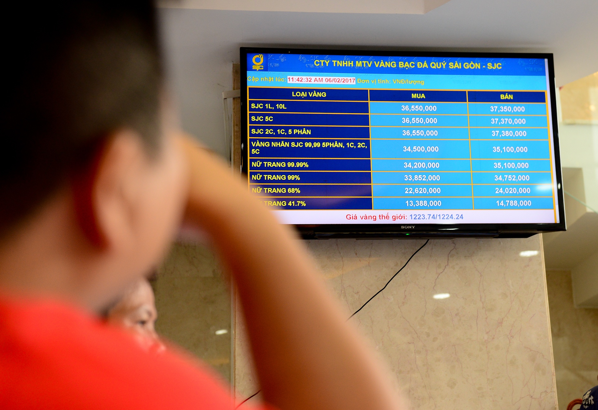 Nguoi Sai Gon do xo mua vang via Than tai anh 10