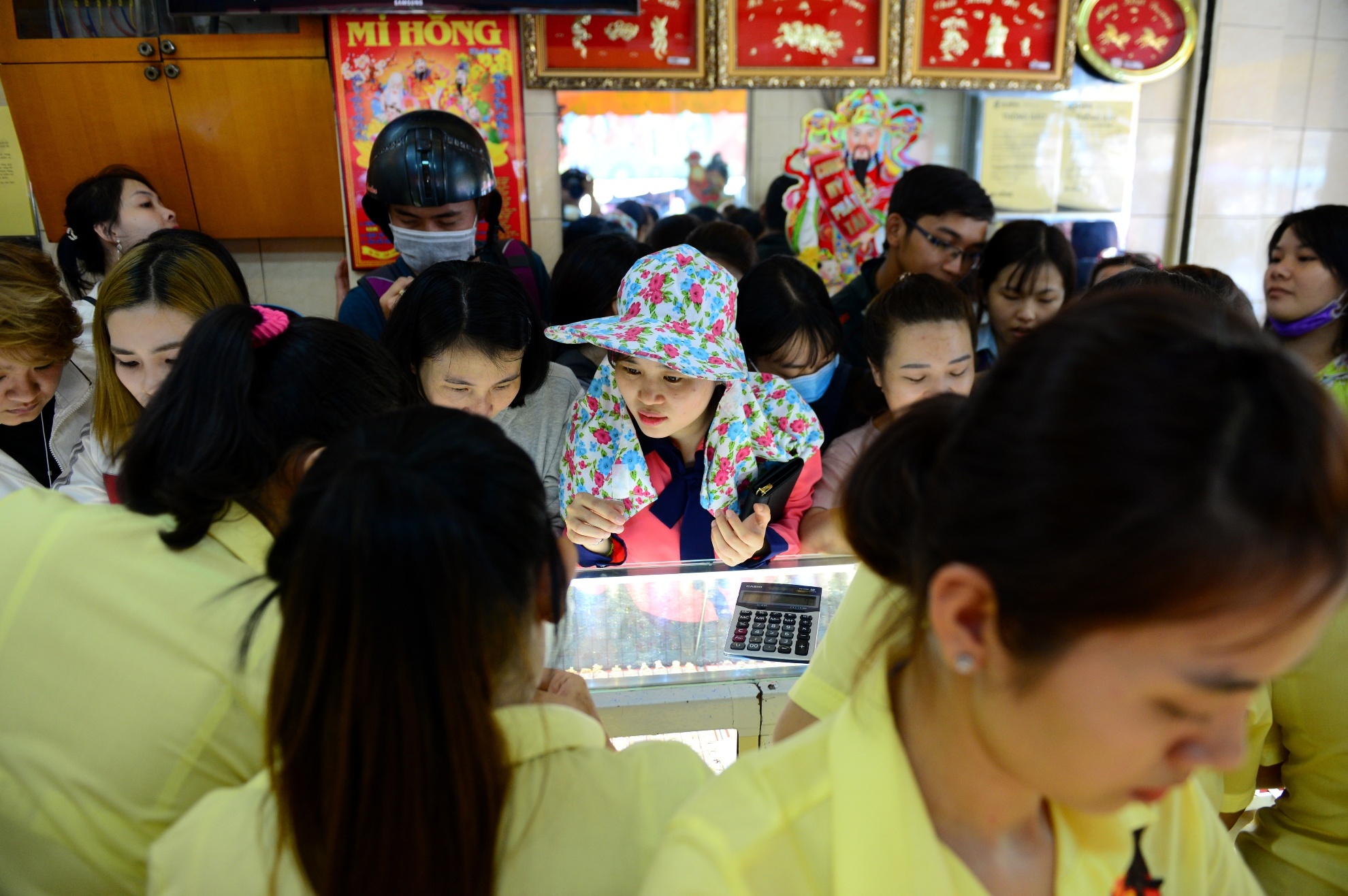 Nguoi Sai Gon do xo mua vang via Than tai anh 4