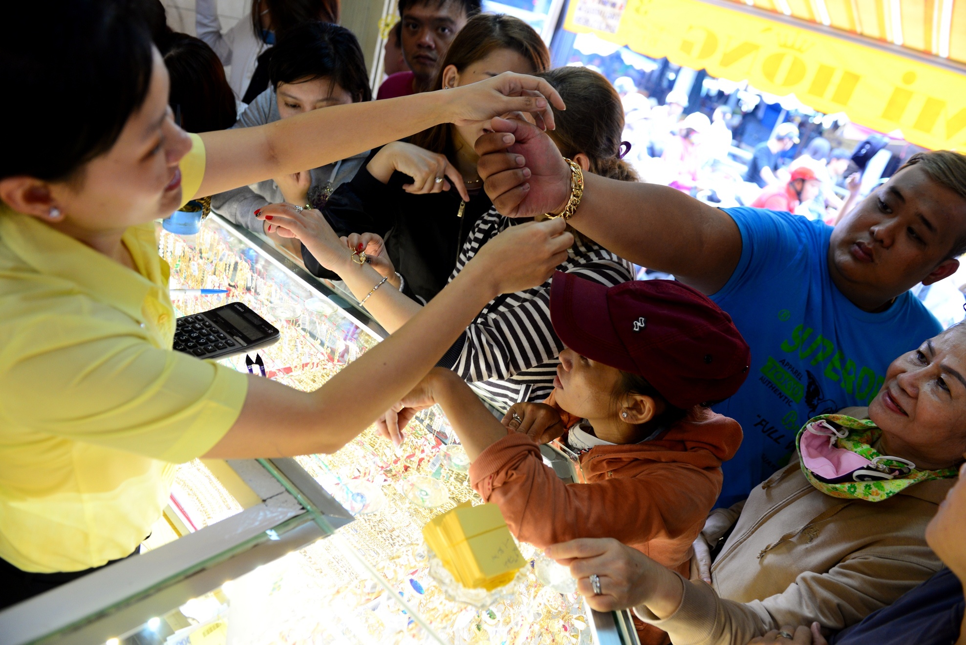 Nguoi Sai Gon do xo mua vang via Than tai anh 8