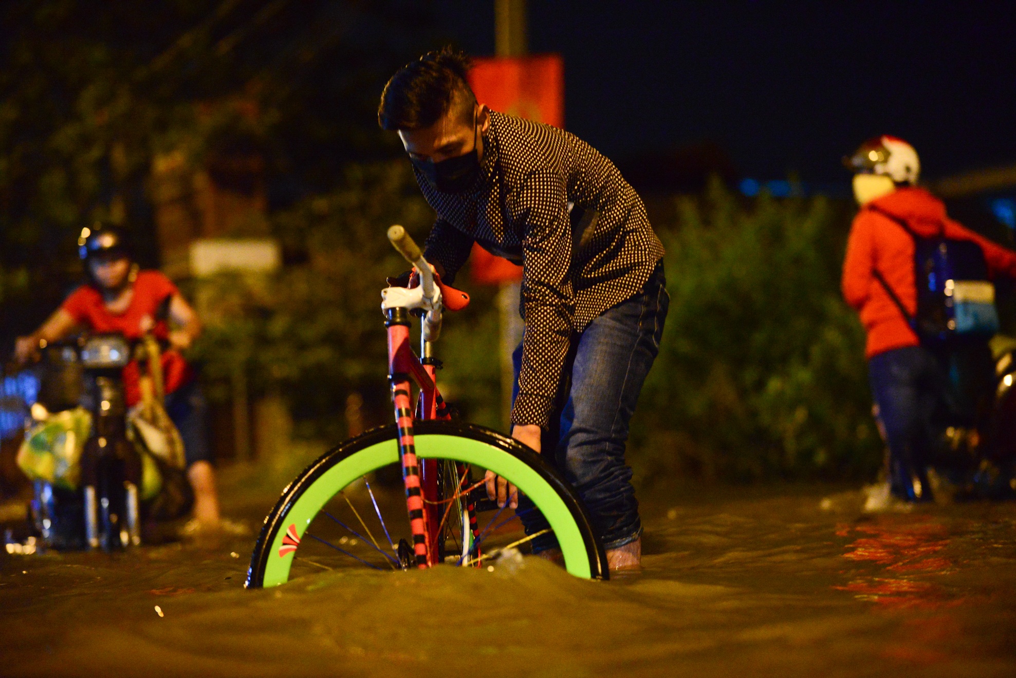 Trieu cuong nuoc ngap anh 16