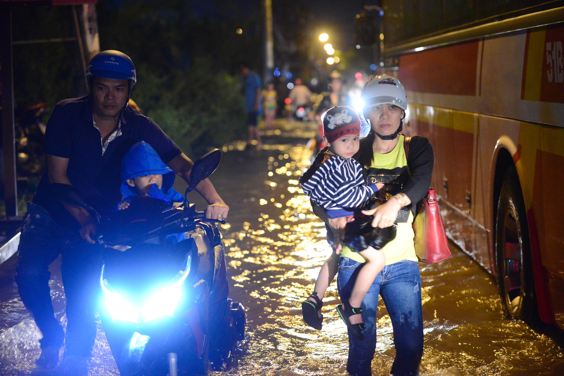 Trieu cuong nuoc ngap anh 4