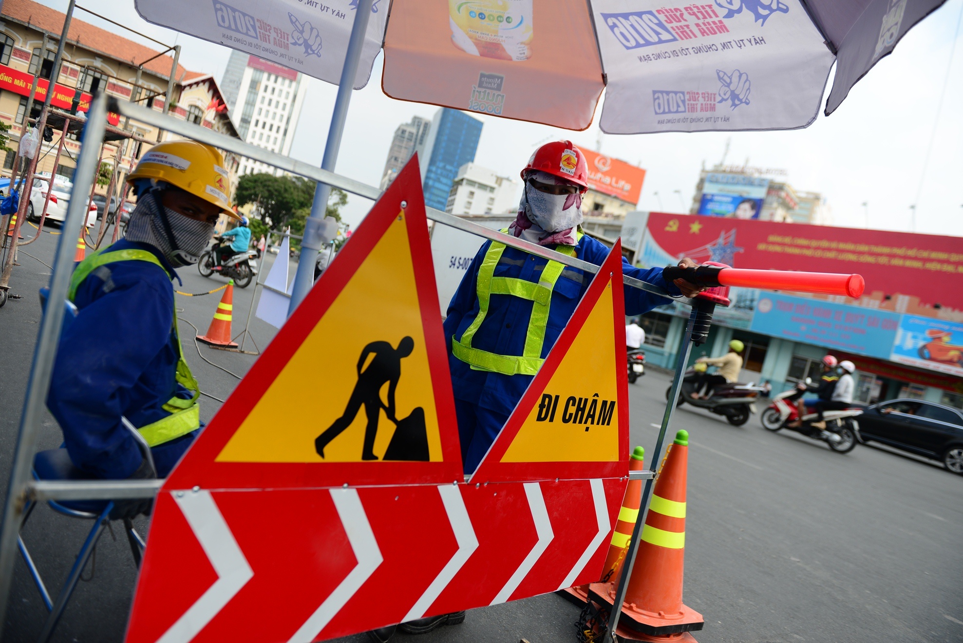 pha do vong xoay quach thi trang, anh 9