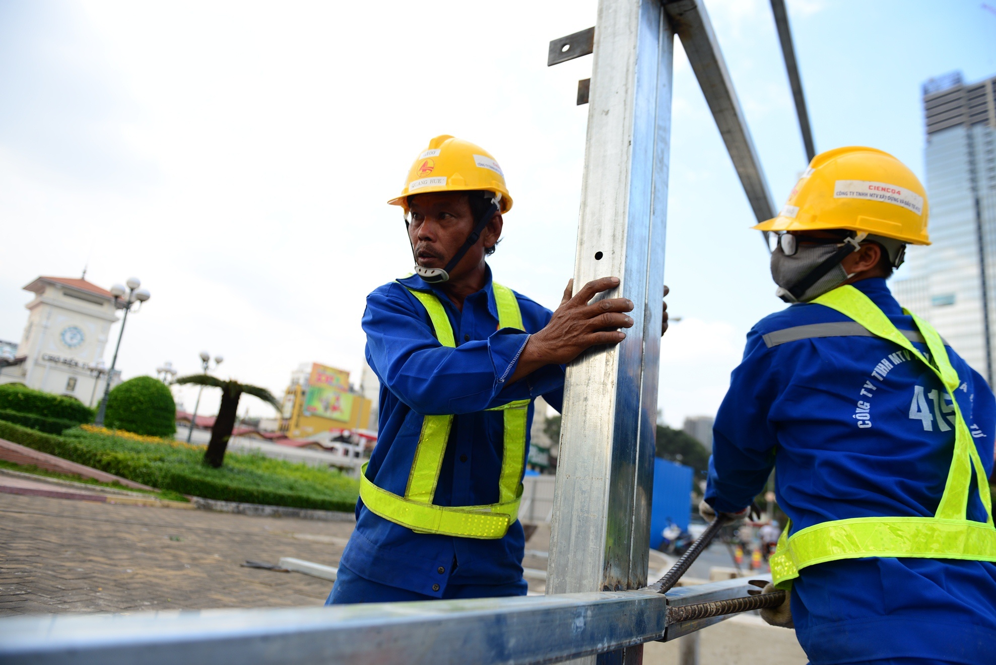 Rao chan de pha do vong xoay Quach Thi Trang hinh anh