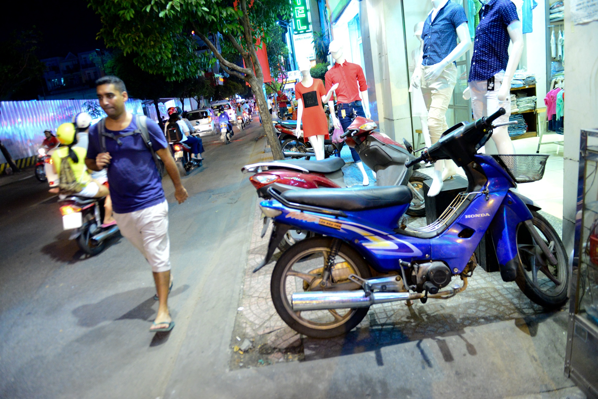 Lan chiem via he o quan 1 anh 1