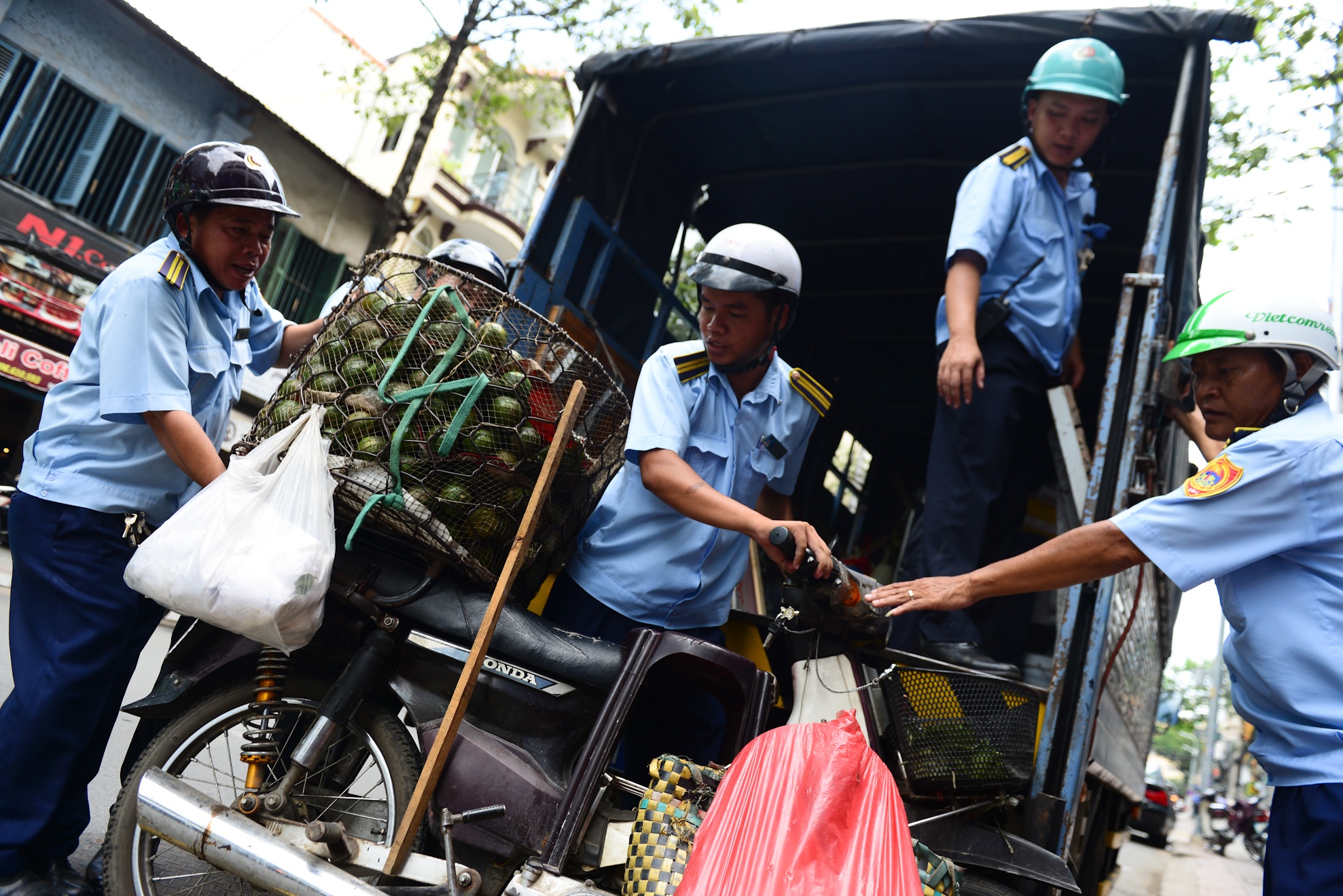 cuoc chien gianh lai via he anh 13