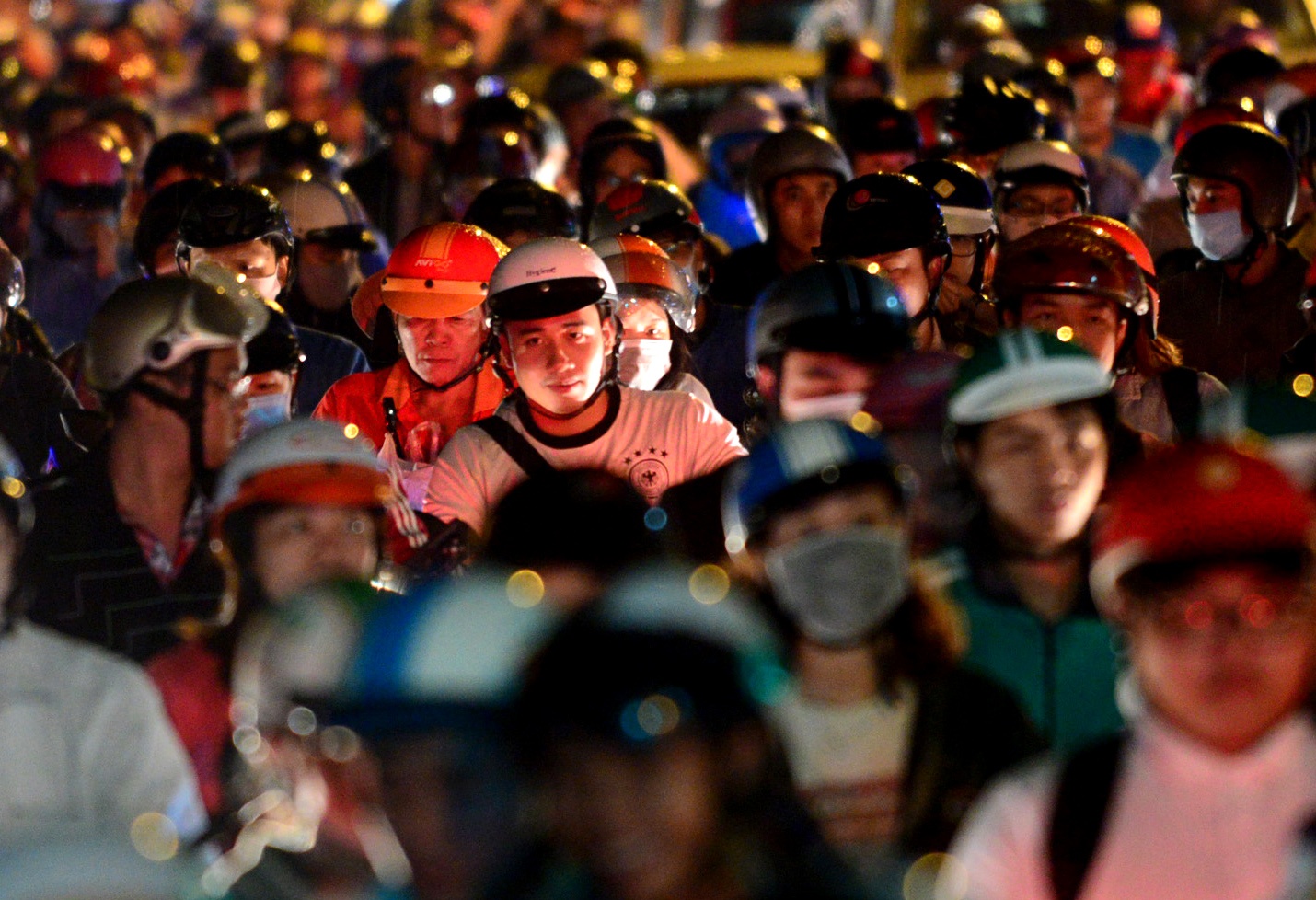 Ket xe cua ngo san bay anh 3