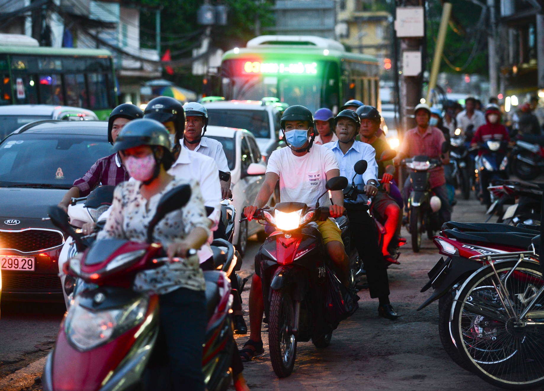 Kẹt xe ở Sài Gòn ảnh 6 Ket xe o Sai Gon anh 6