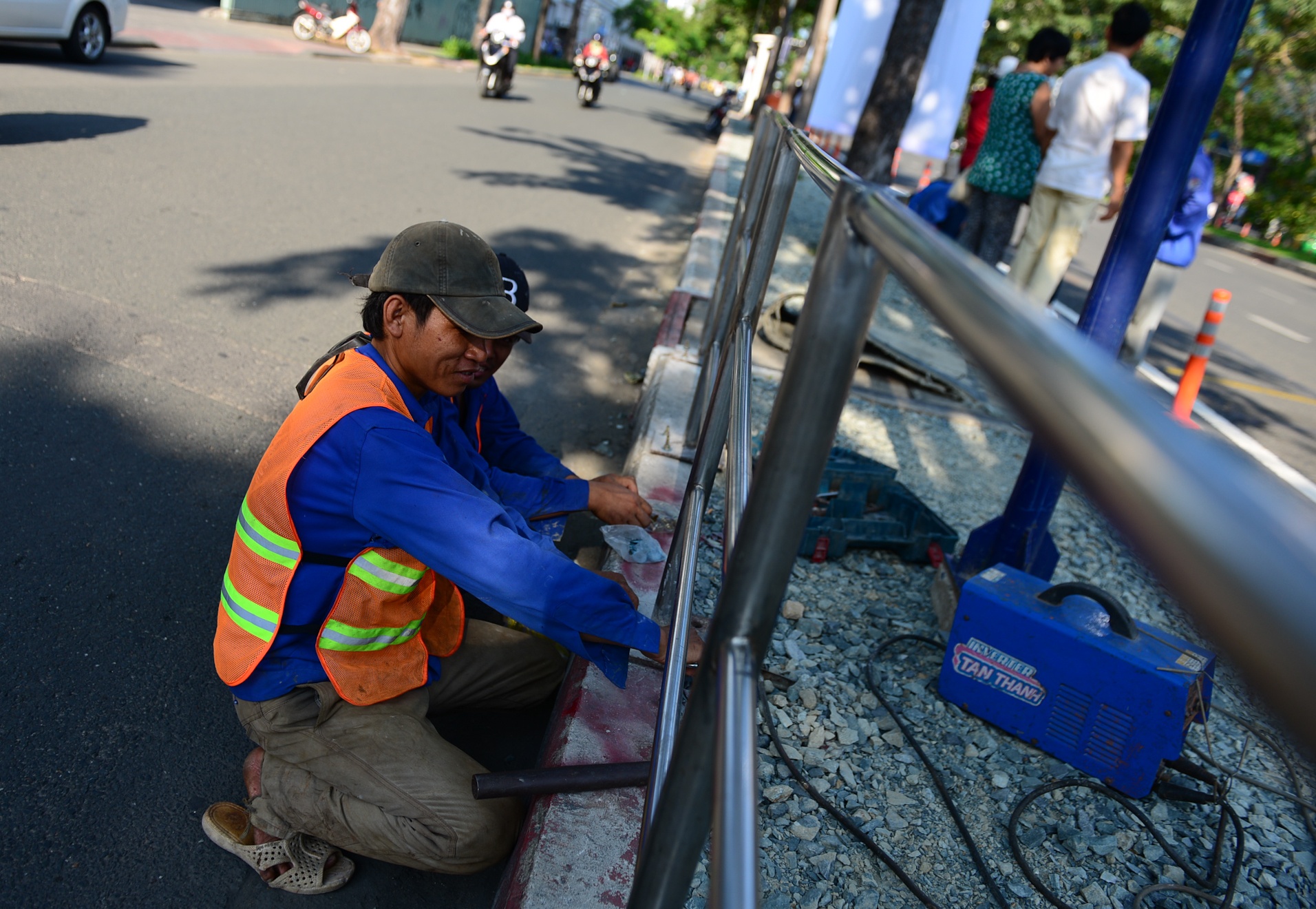 Tram xe buyt ben thanh anh 11