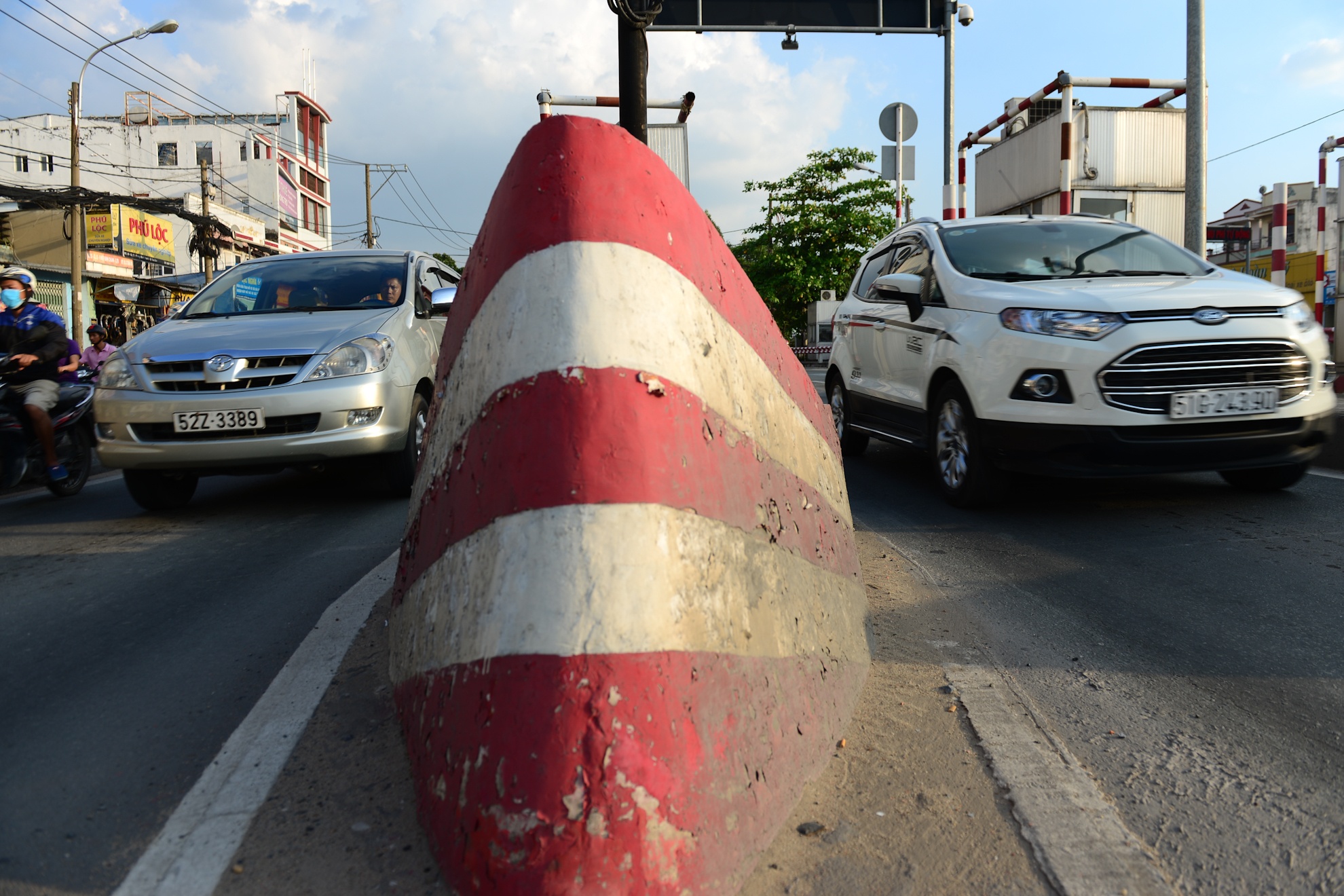 Tram thu phi cau Binh Trieu anh 9